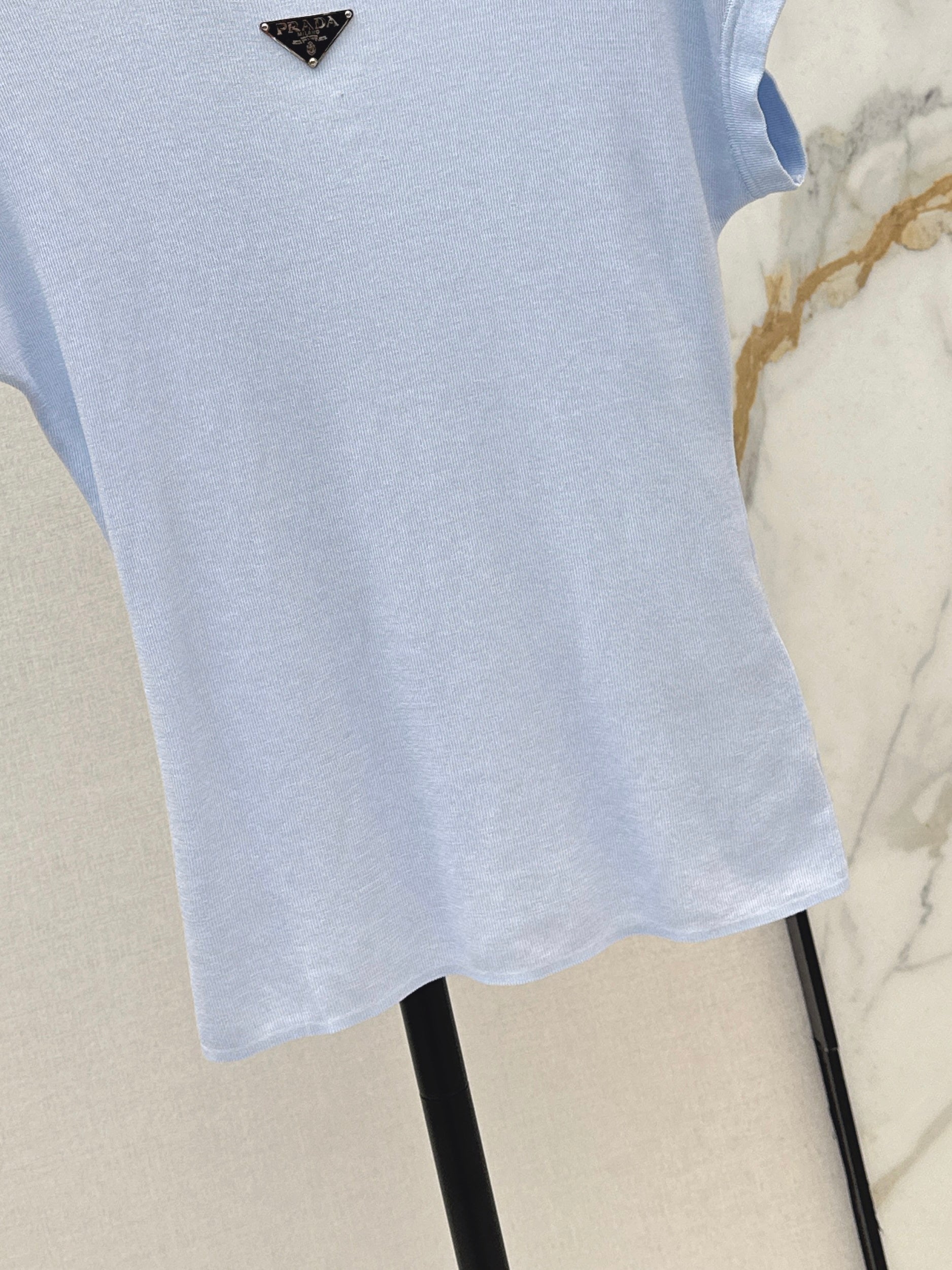 26SS New Triangle Logo Slim Fit T-Shirt
