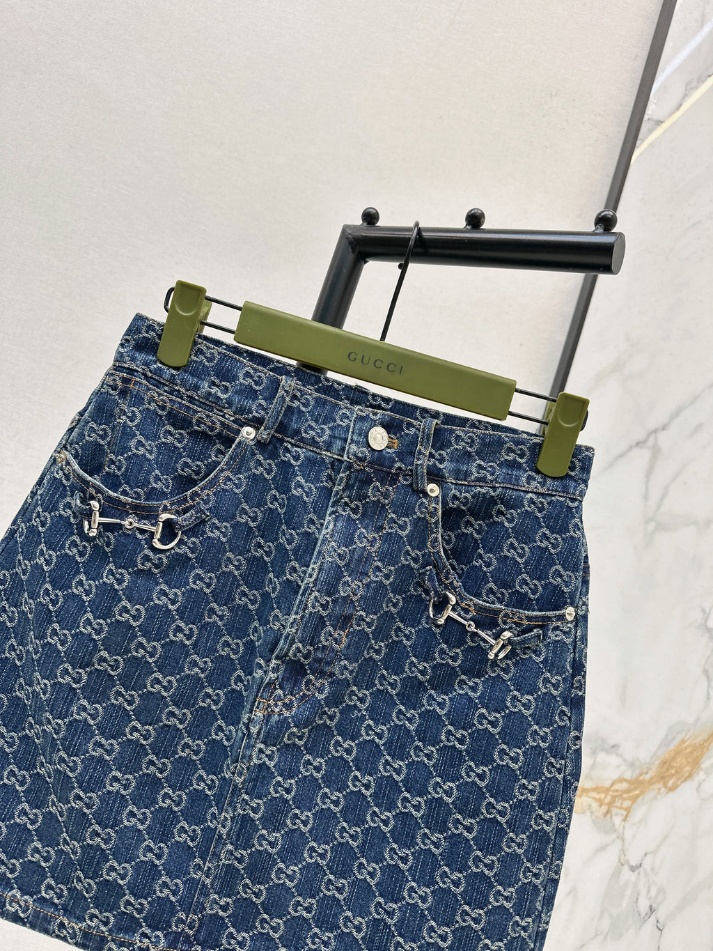 26SS New Jacquard Horseshoe Buckle Denim Midi Skirt