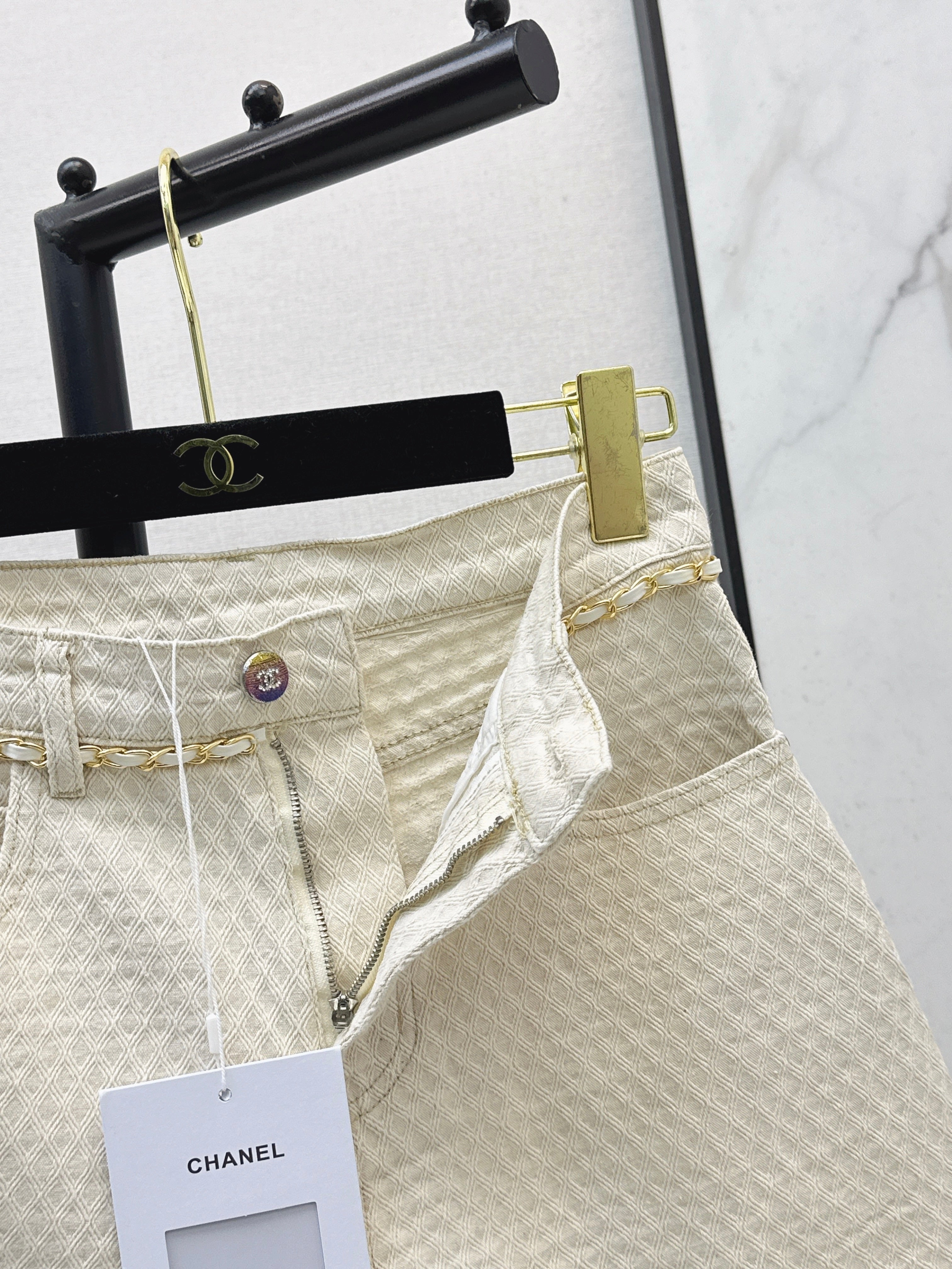 26SS Spring/Summer Hand-stitched Woven Metal Waist Chain Shorts