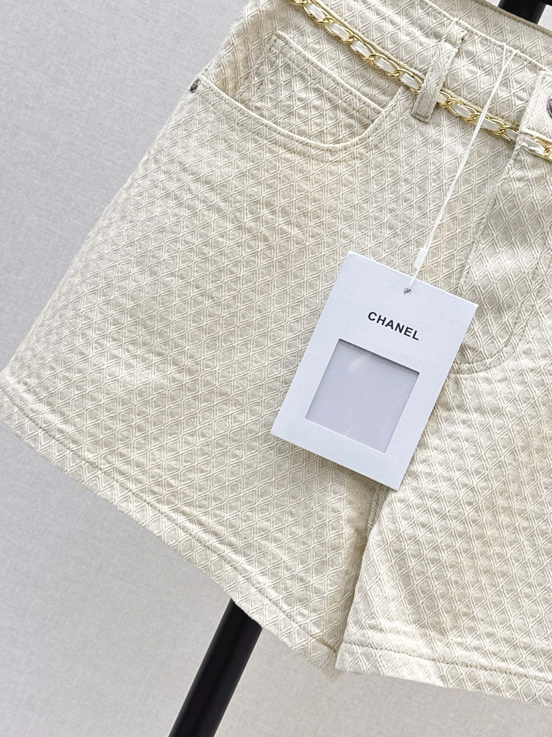 26SS Spring/Summer Hand-stitched Woven Metal Waist Chain Shorts