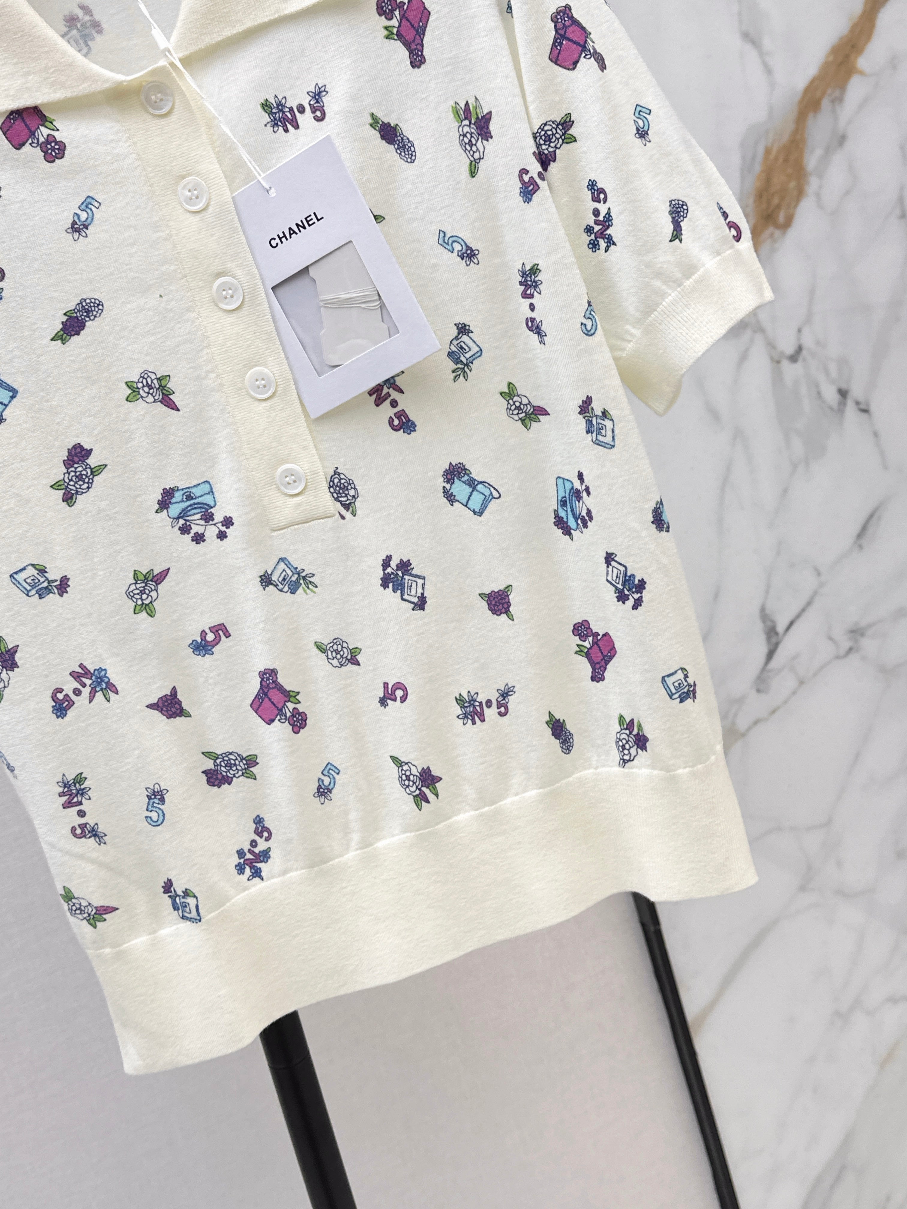 26SS Spring/Summer Newest Embroidered Floral Knit Top