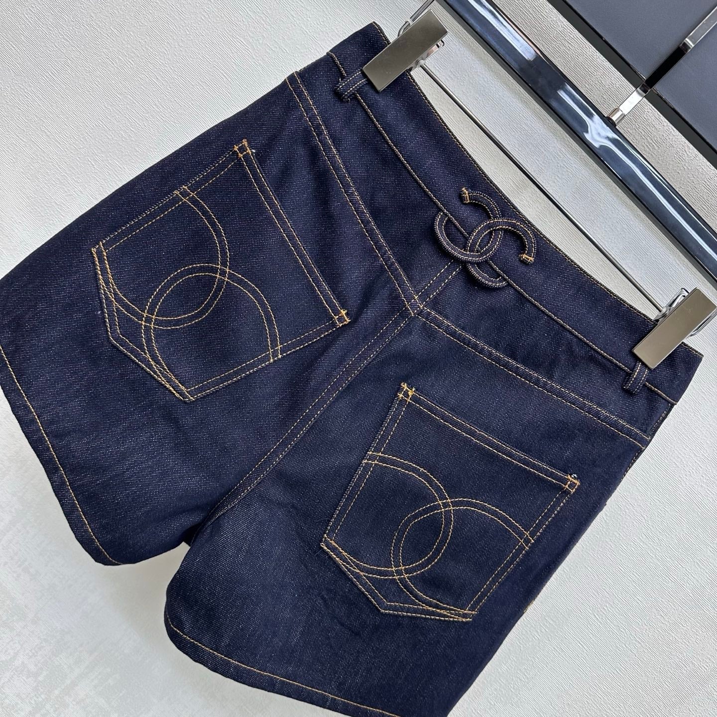 26SS New Embroidered Backpack Button Denim Shorts