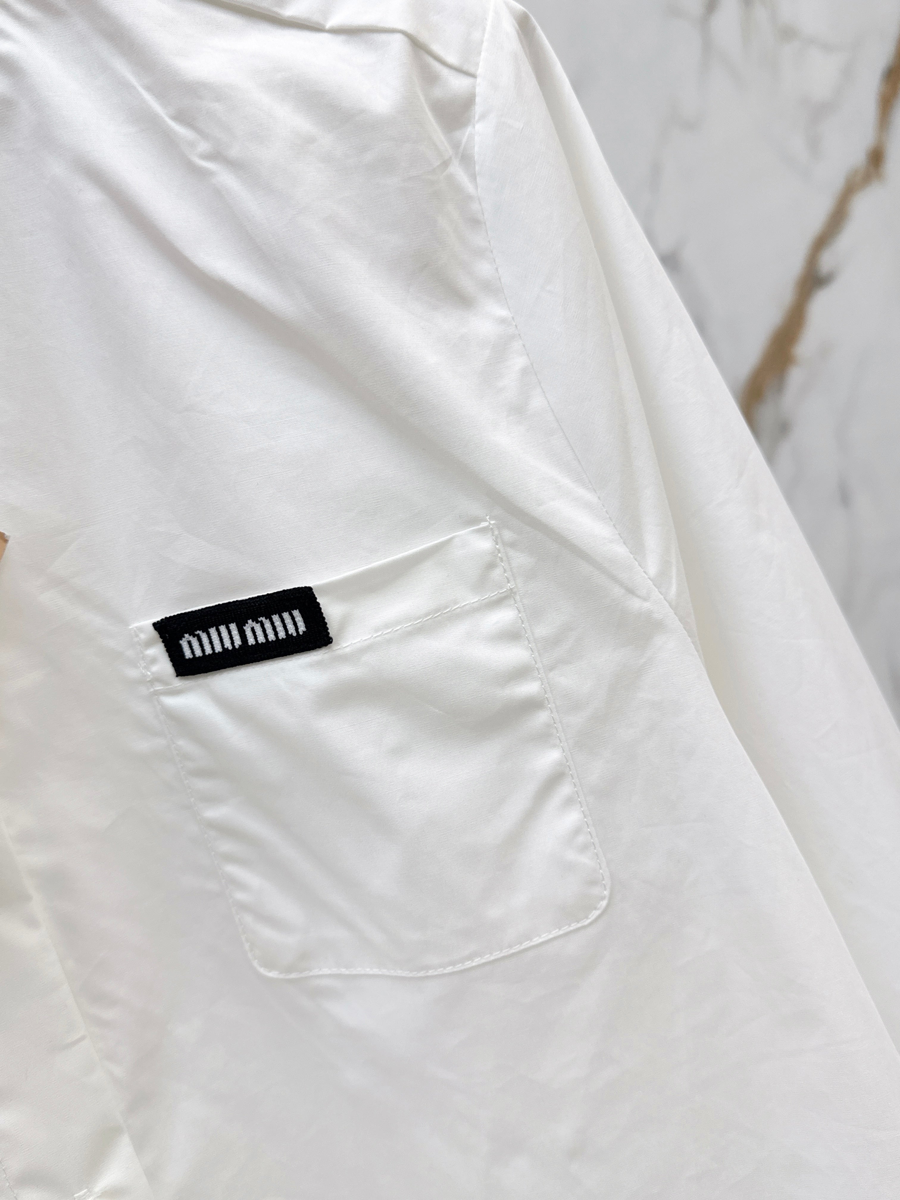 26SS New Logo-Decorated Ruffled Stand Collar Shirt