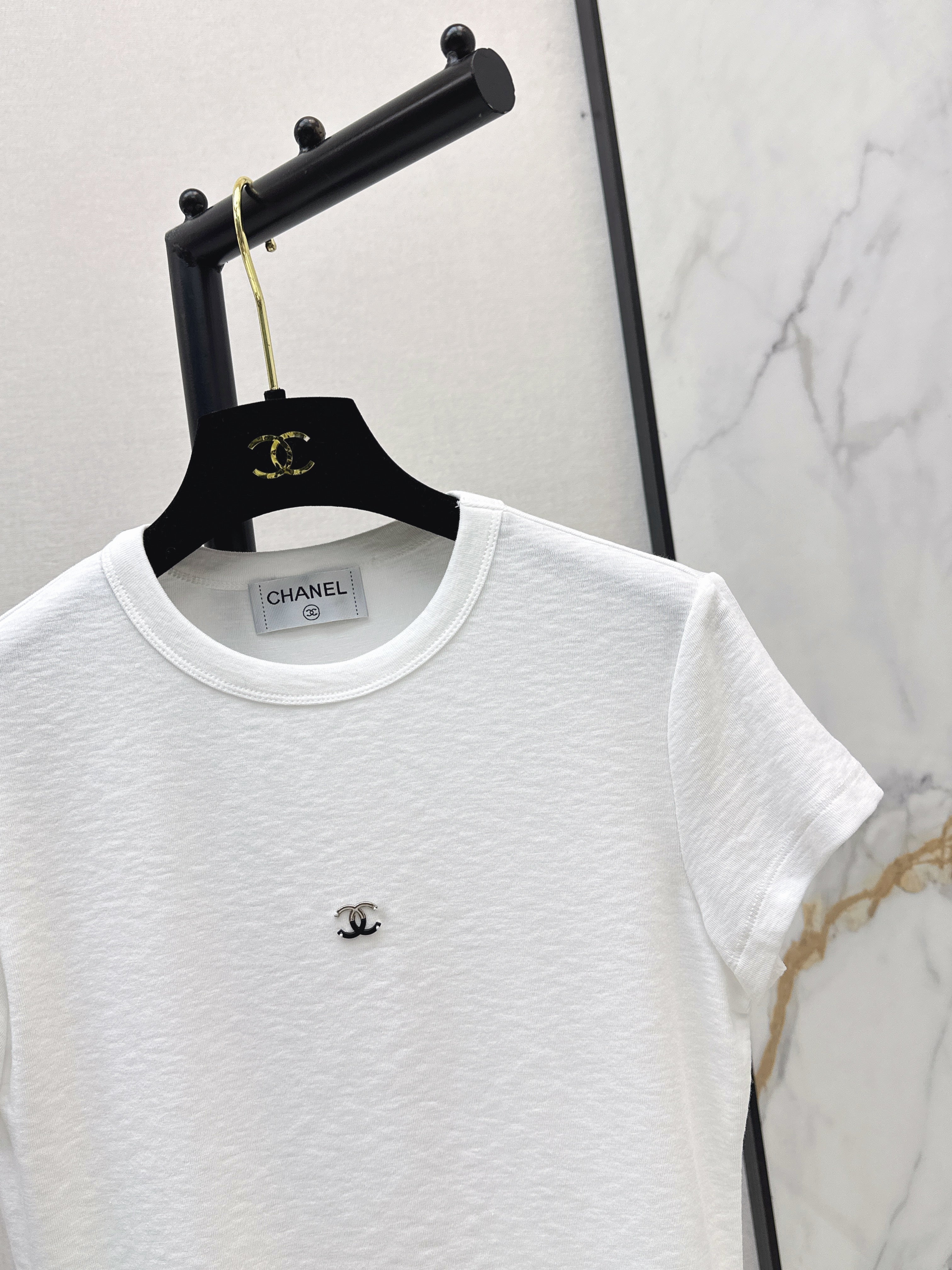 26SS NEW Slim Fit T-Shirt with Metal Decoration