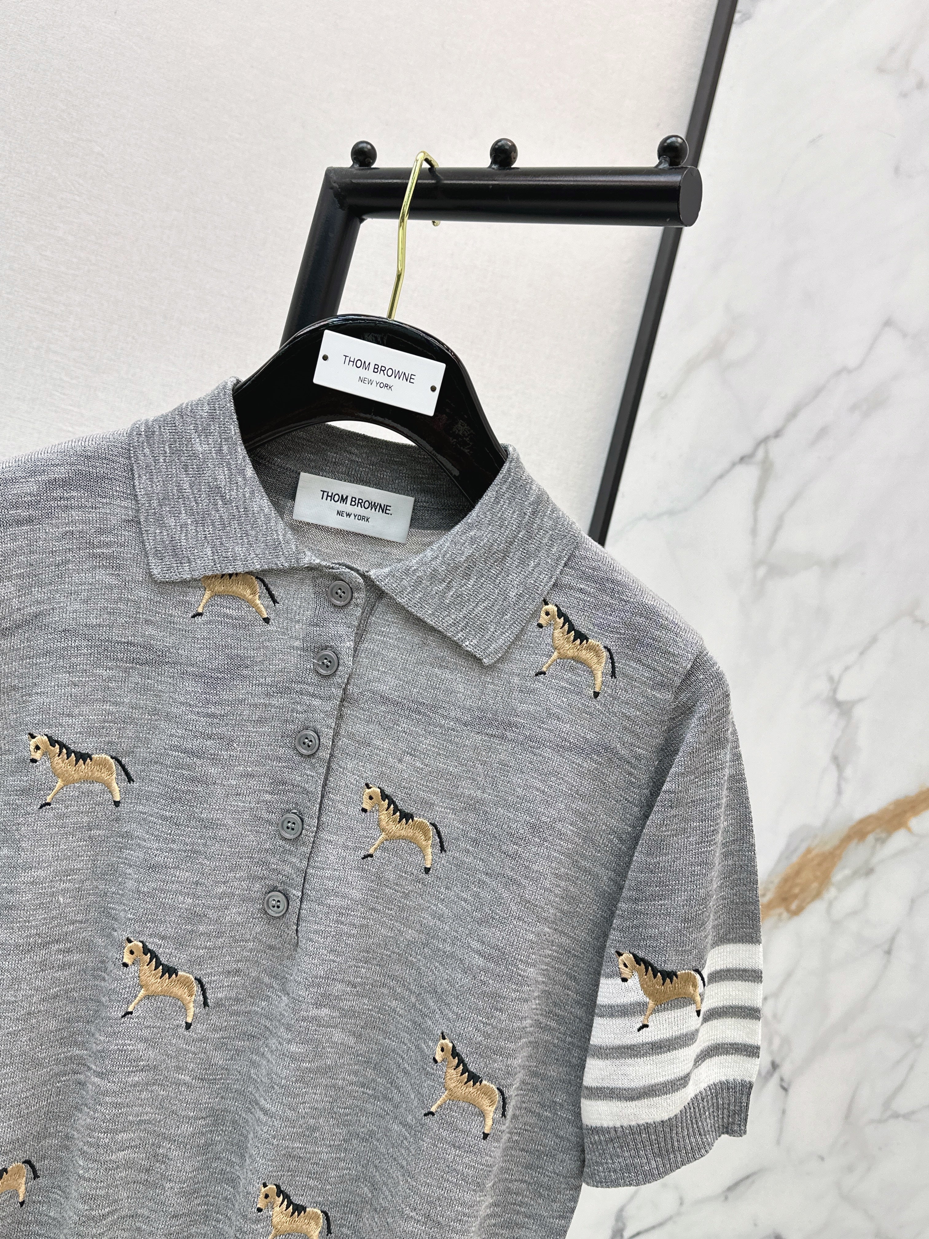 26SS NEW Puppy Embroidery Slim Fit Short Sleeve Knit Sweater