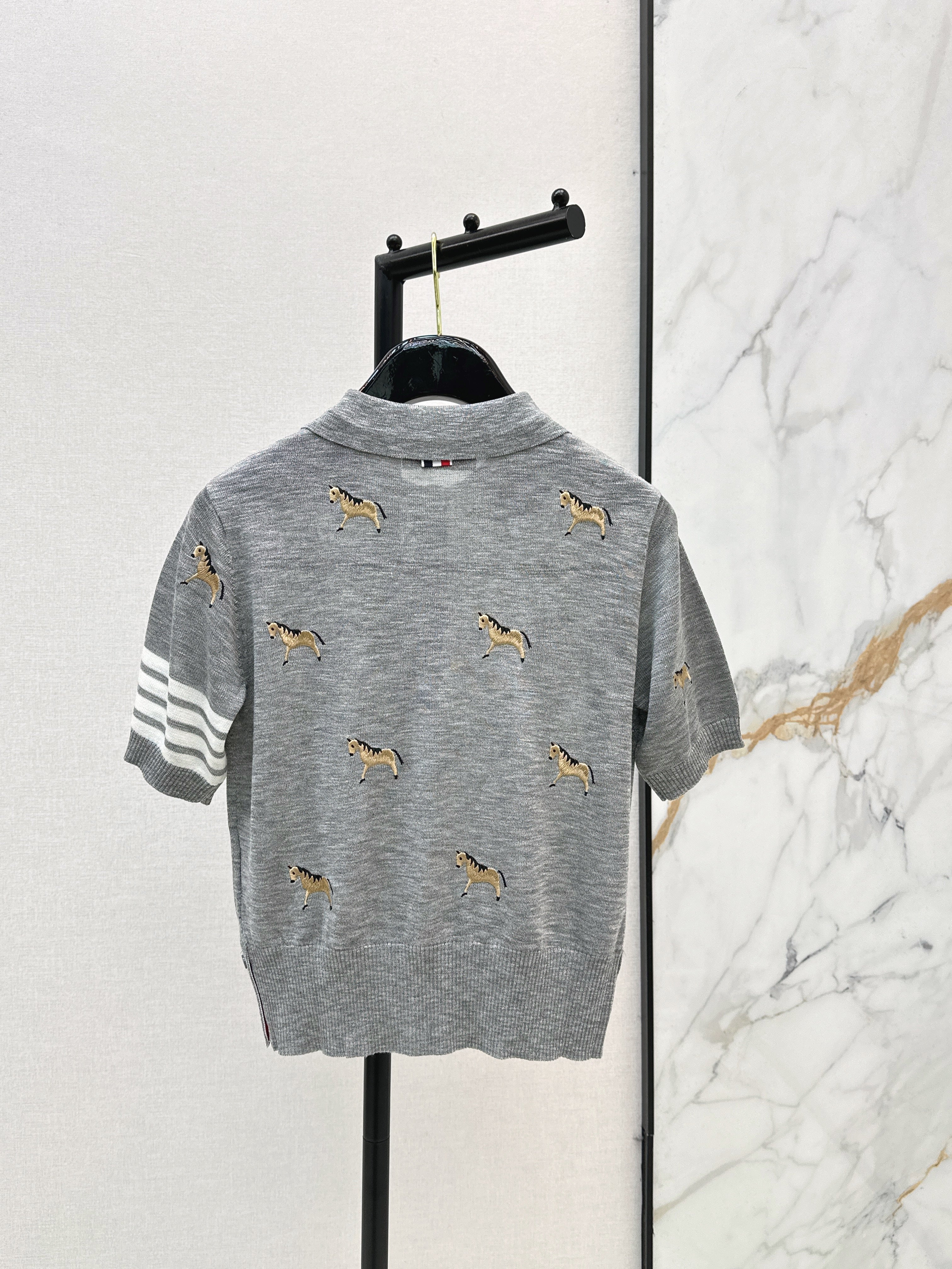 26SS NEW Puppy Embroidery Slim Fit Short Sleeve Knit Sweater