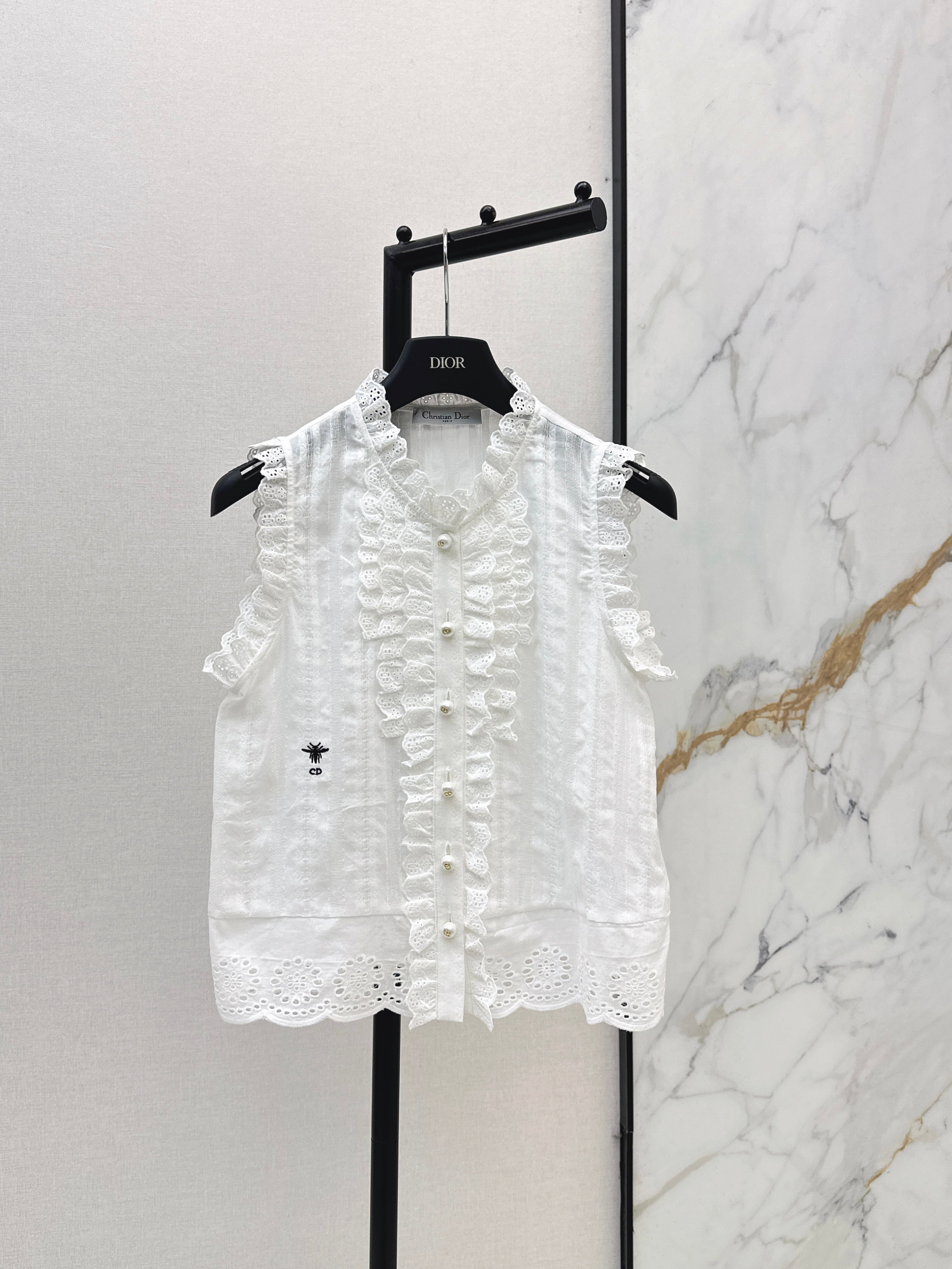 26SS NEW Bee Embroidery Ruffled Collar Sleeveless Shirt