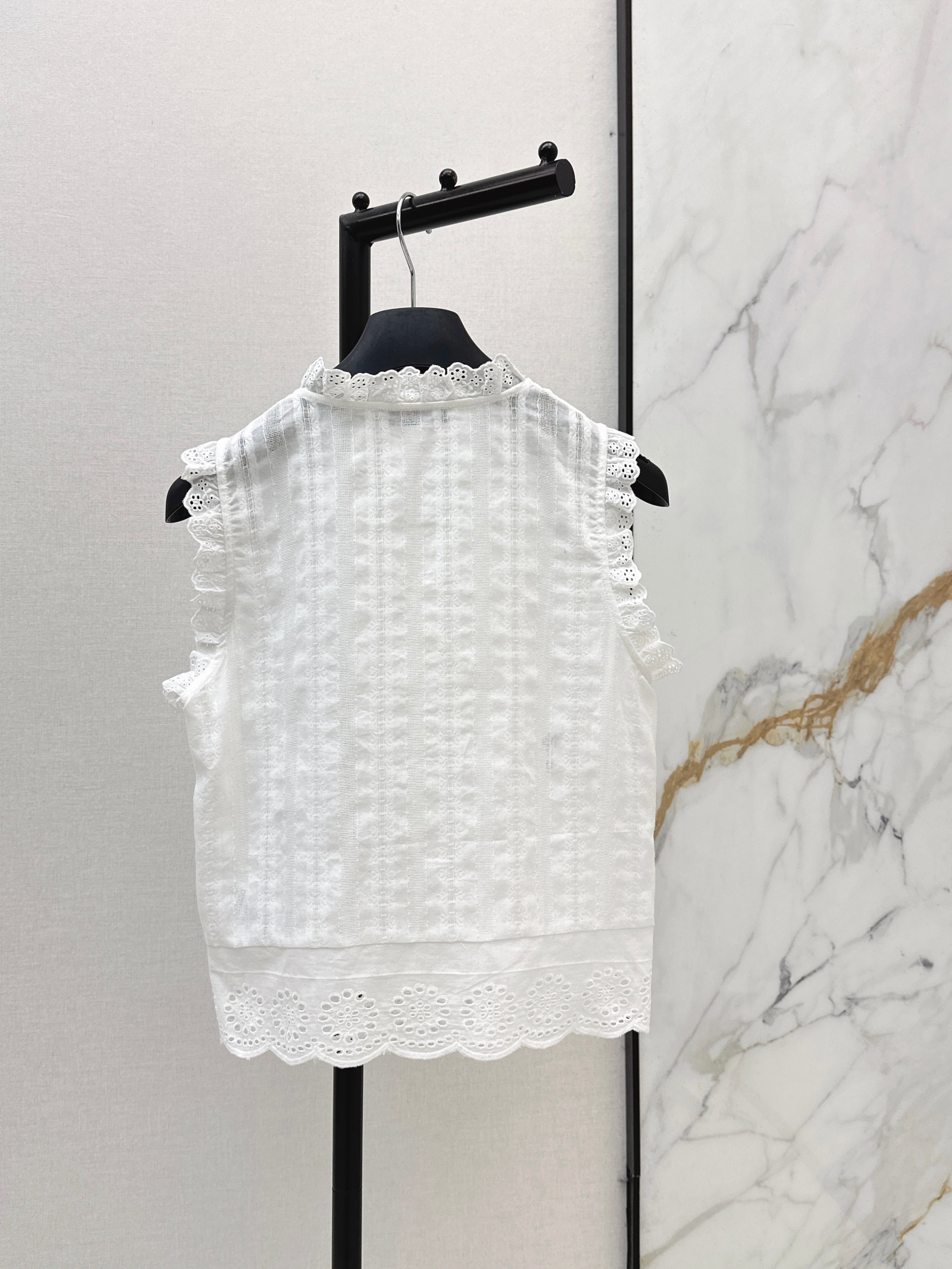 26SS NEW Bee Embroidery Ruffled Collar Sleeveless Shirt
