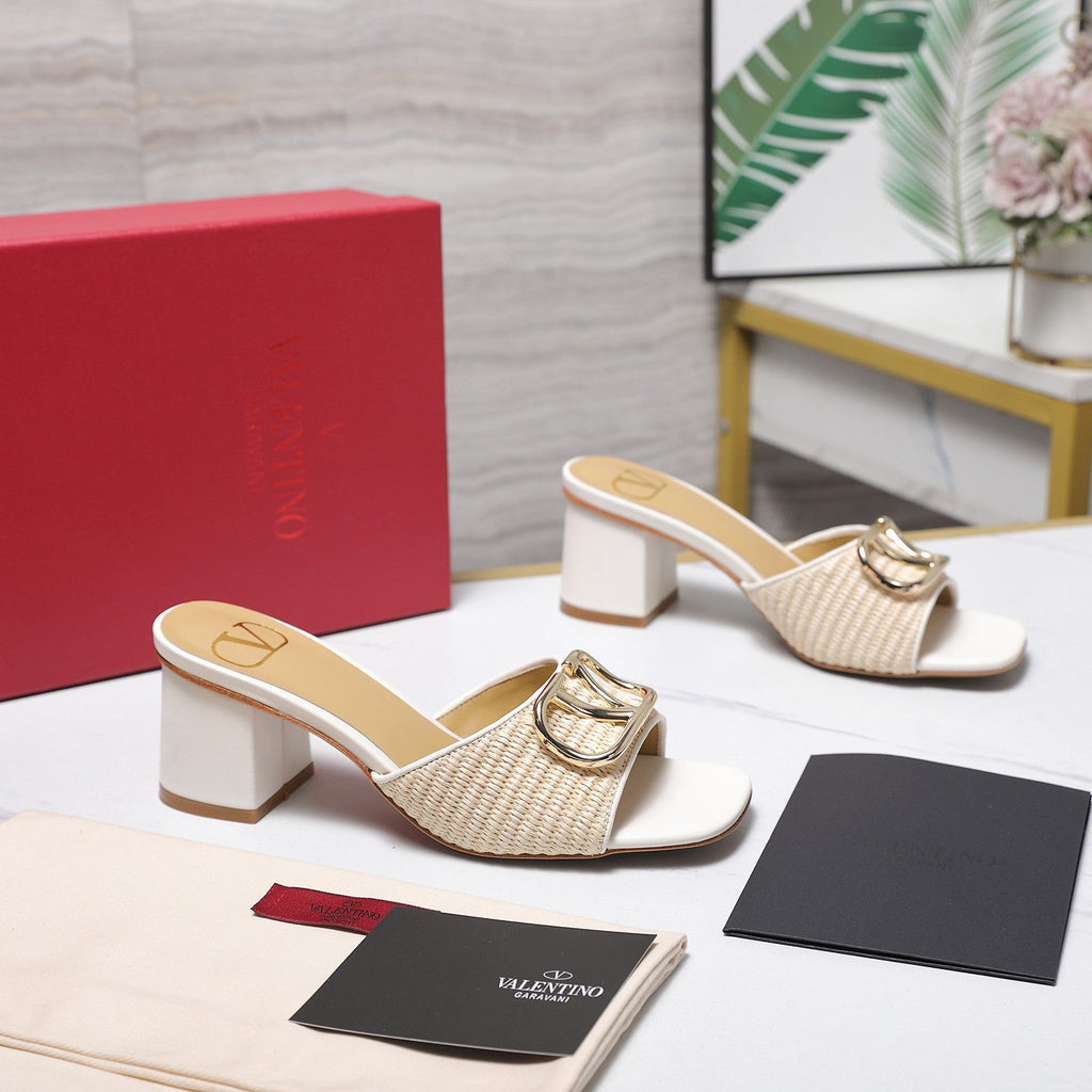 26SS runway style mid-heel sandals
