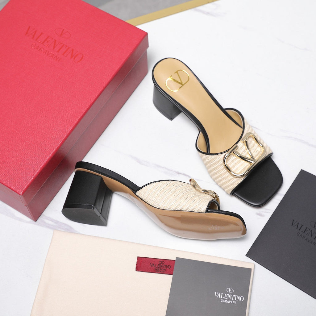 26SS runway style mid-heel sandals
