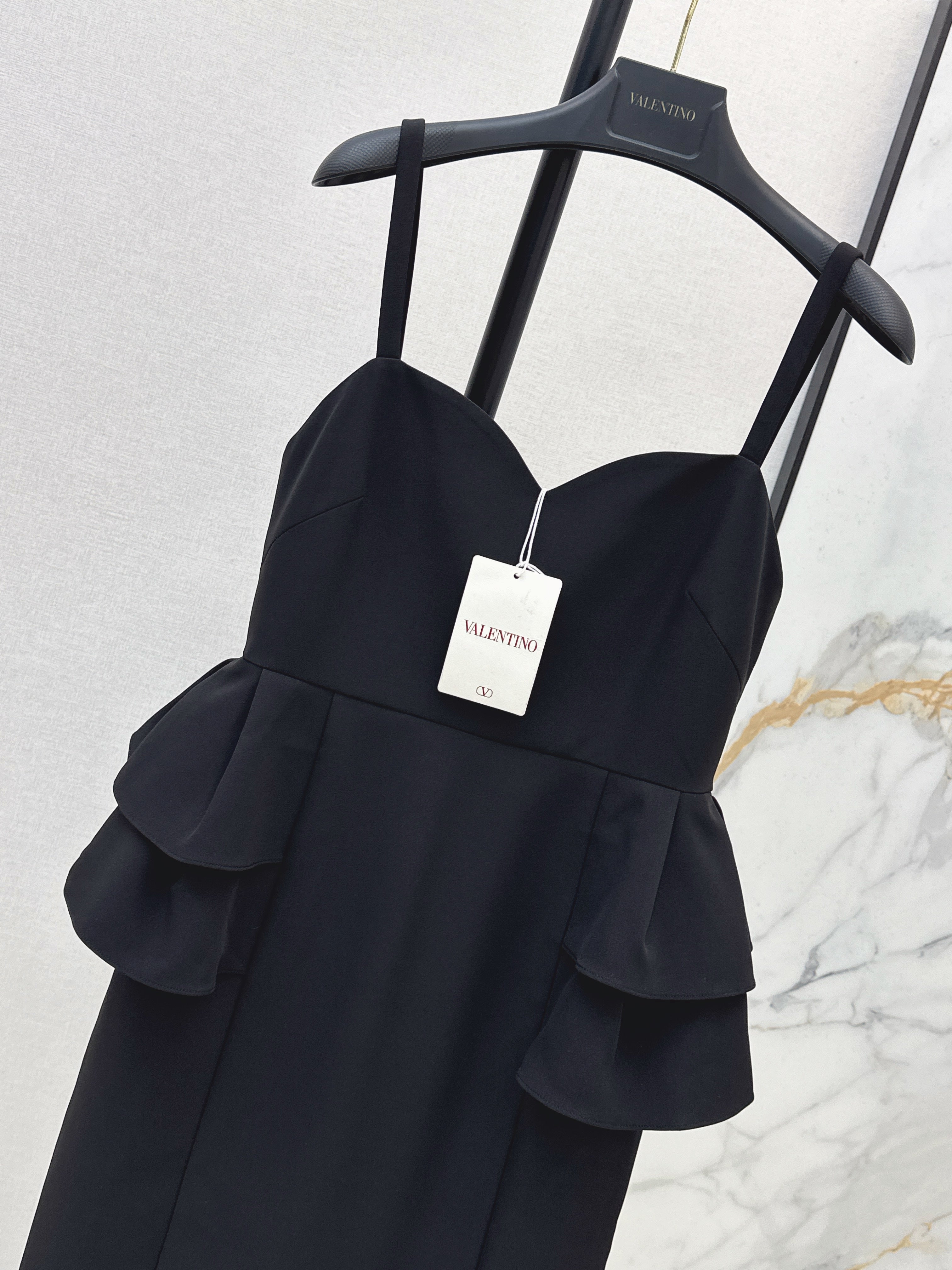 26SS New Elegant Hepburn-Style Black Slip Dress