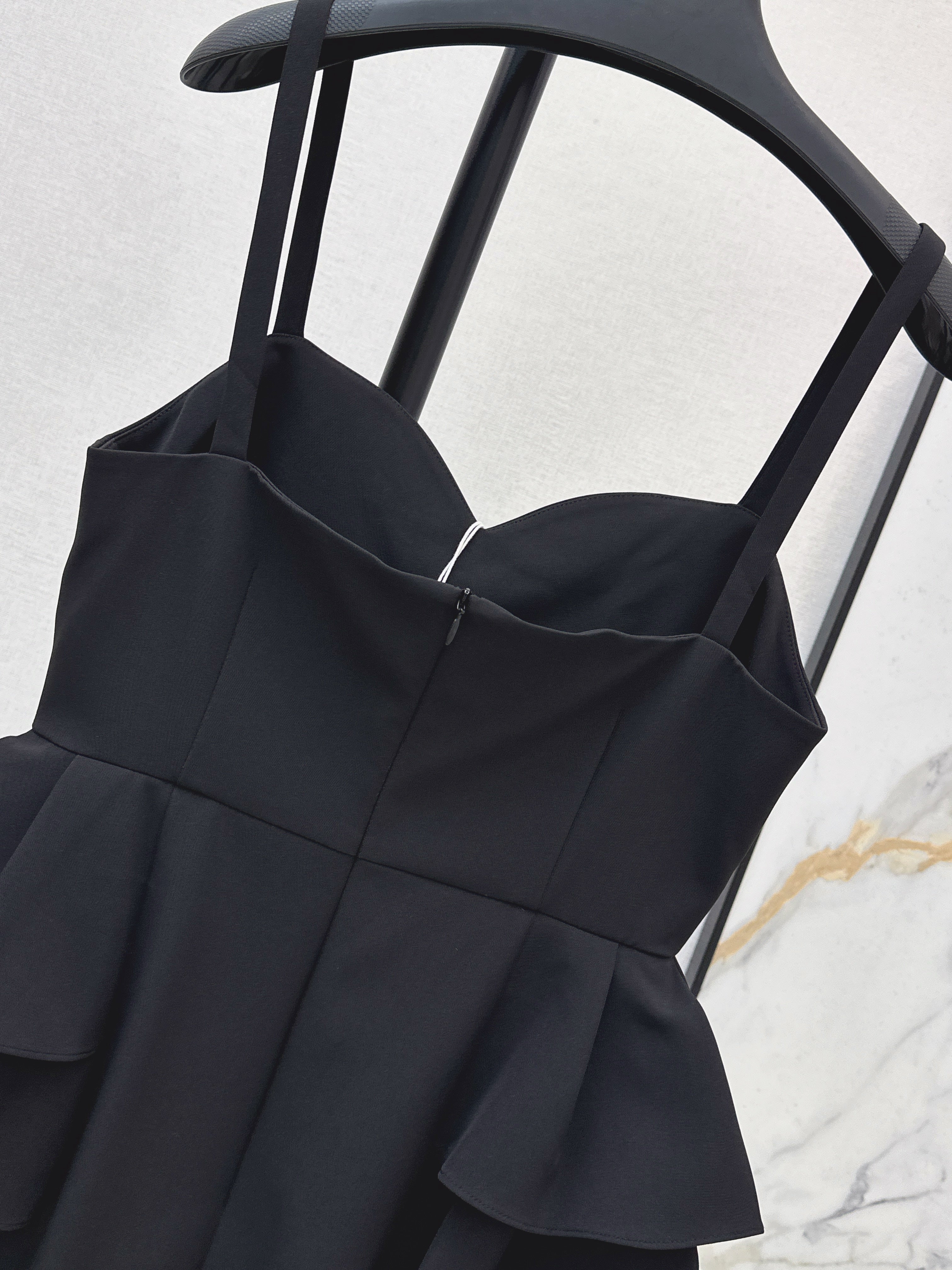 26SS New Elegant Hepburn-Style Black Slip Dress