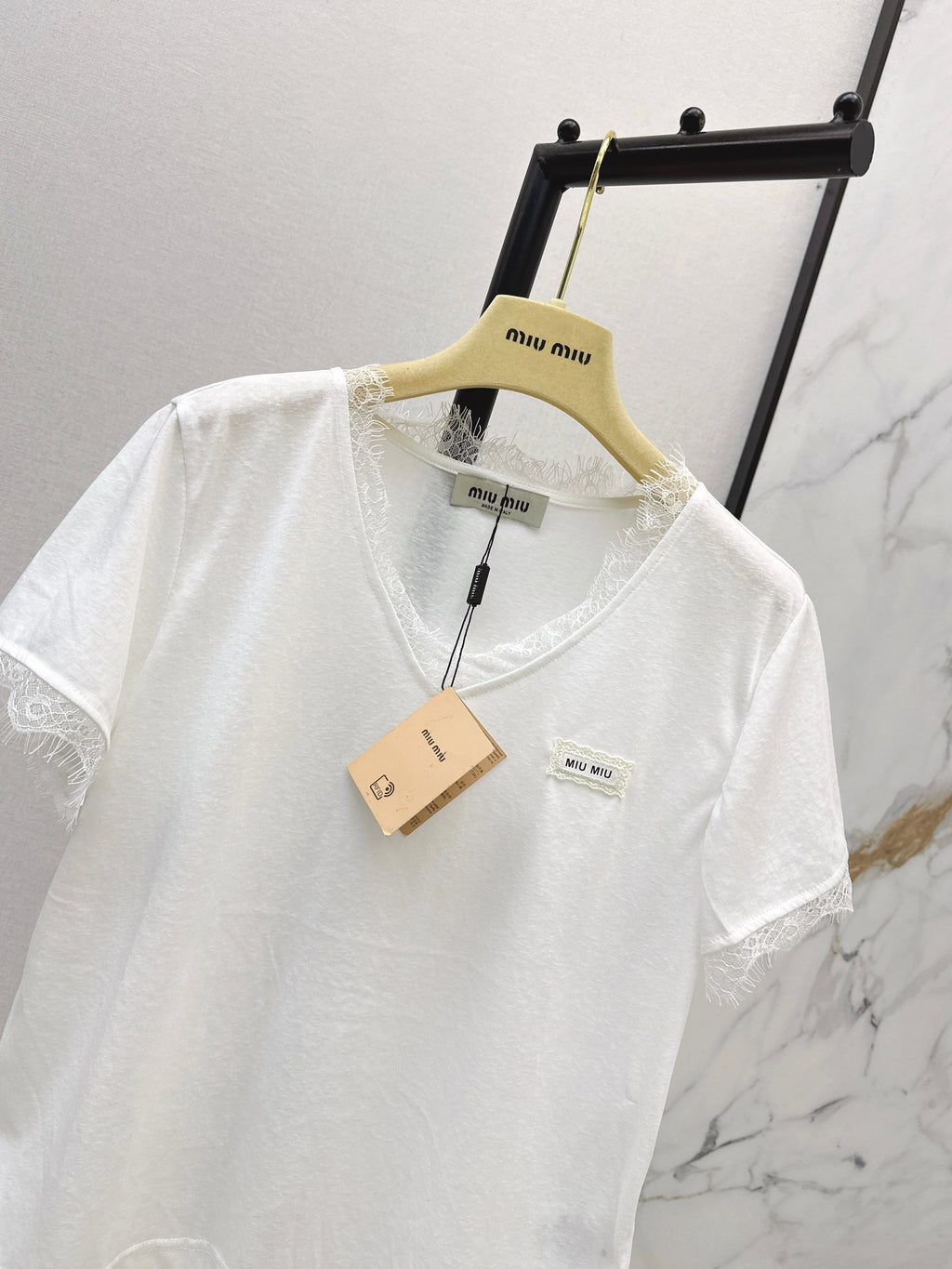 26SS New Lace-Trimmed V-Neck T-Shirt