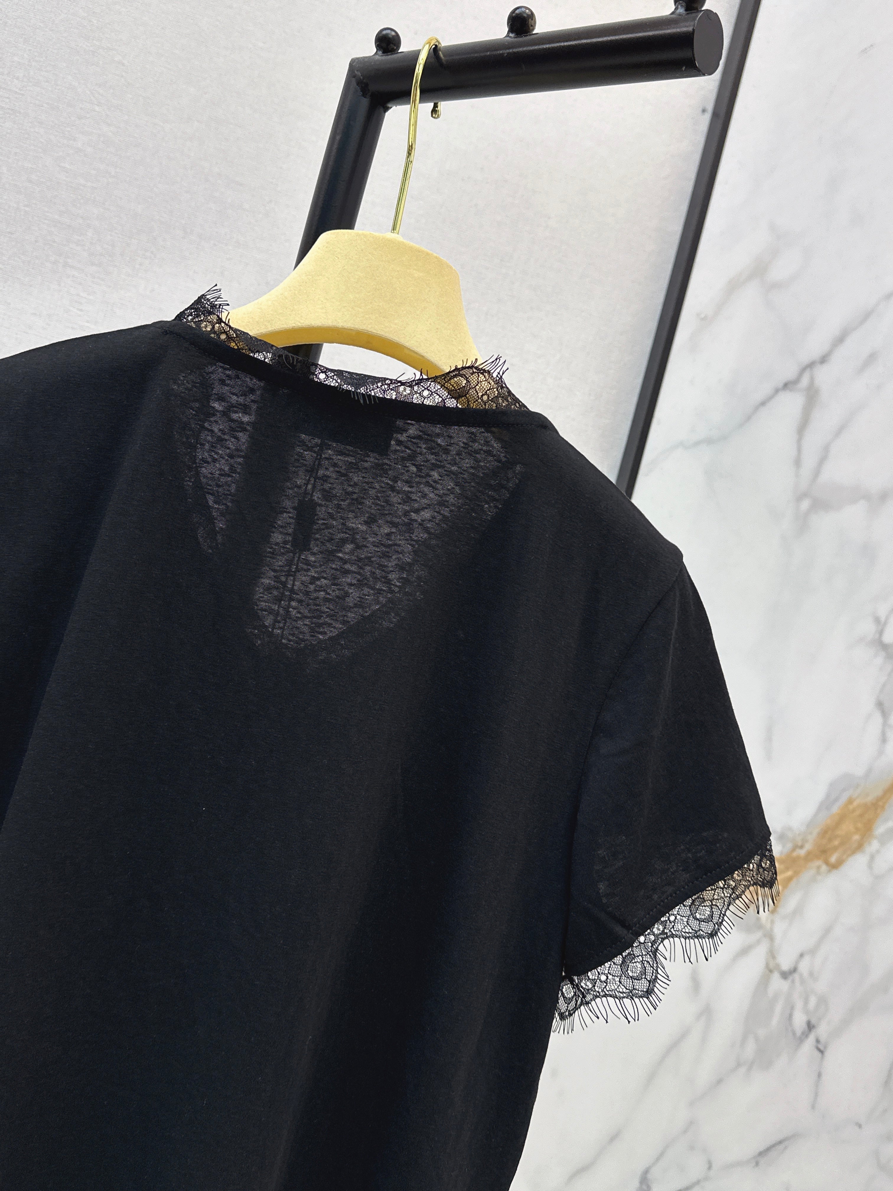 26SS New Lace-Trimmed V-Neck T-Shirt