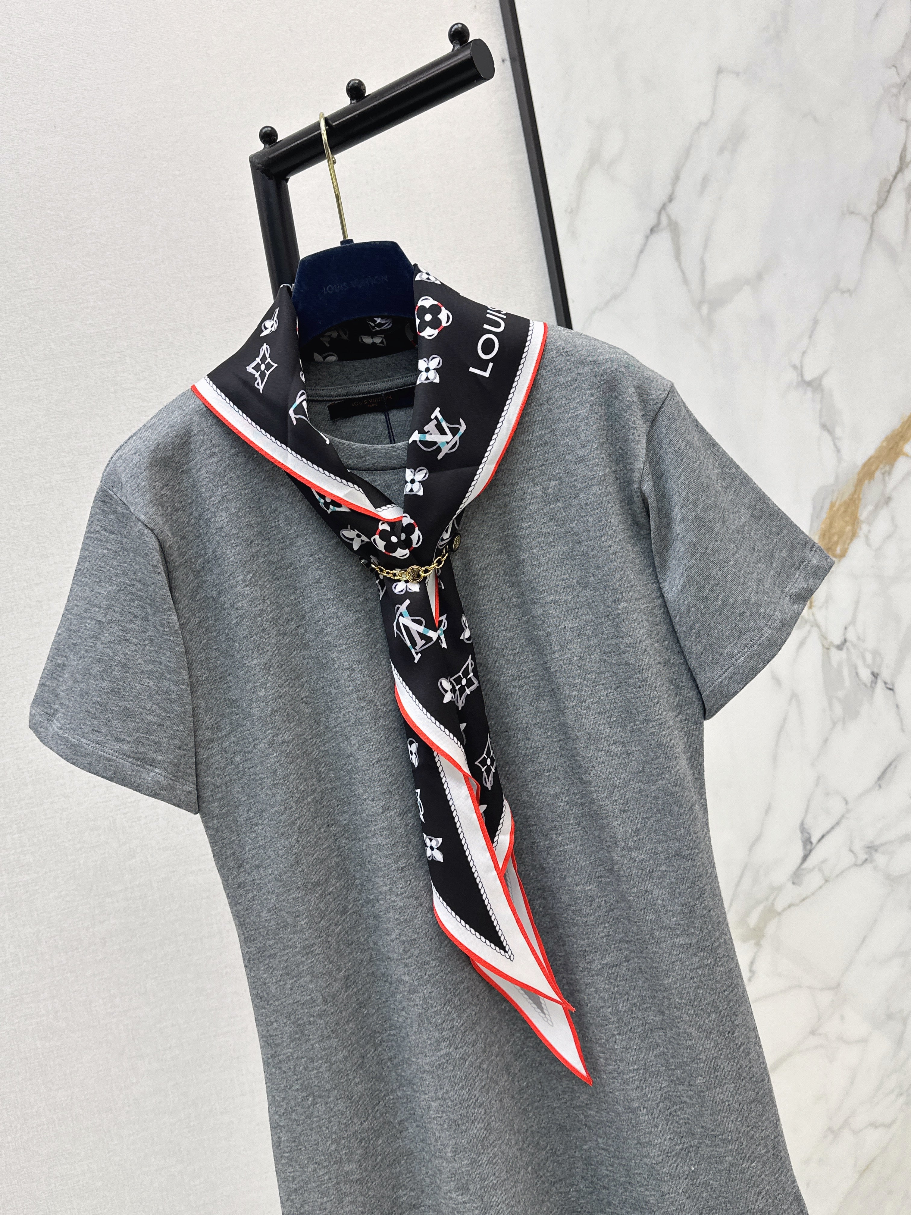 26SS New Arrival: Longline T-Shirt with Printed Silk Scarf Embellishment