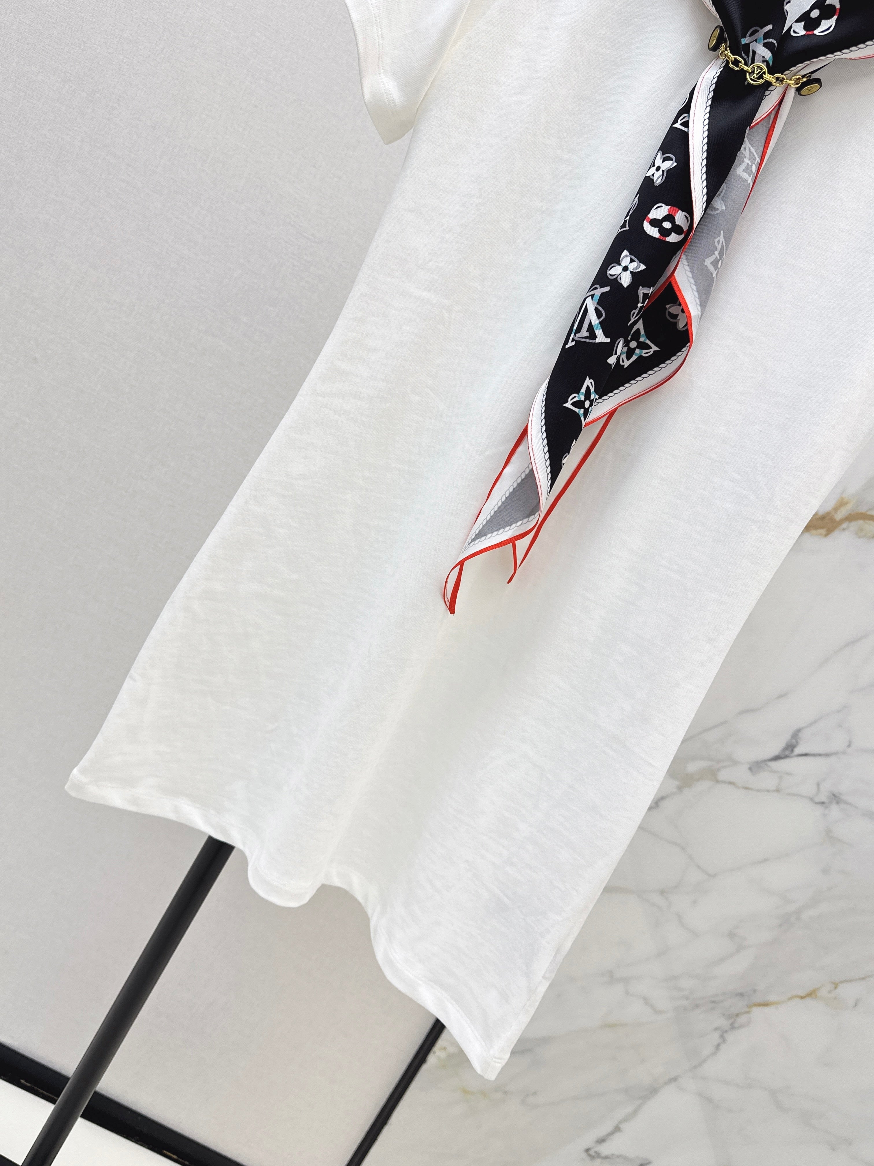 26SS New Arrival: Longline T-Shirt with Printed Silk Scarf Embellishment
