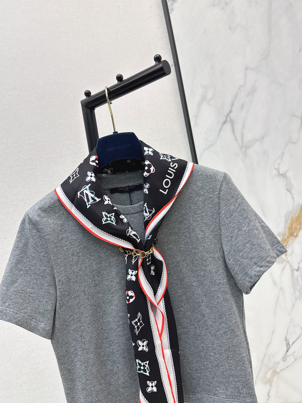 26SS New Arrival: Short-Length T-Shirt with Printed Silk Scarf Embellishment