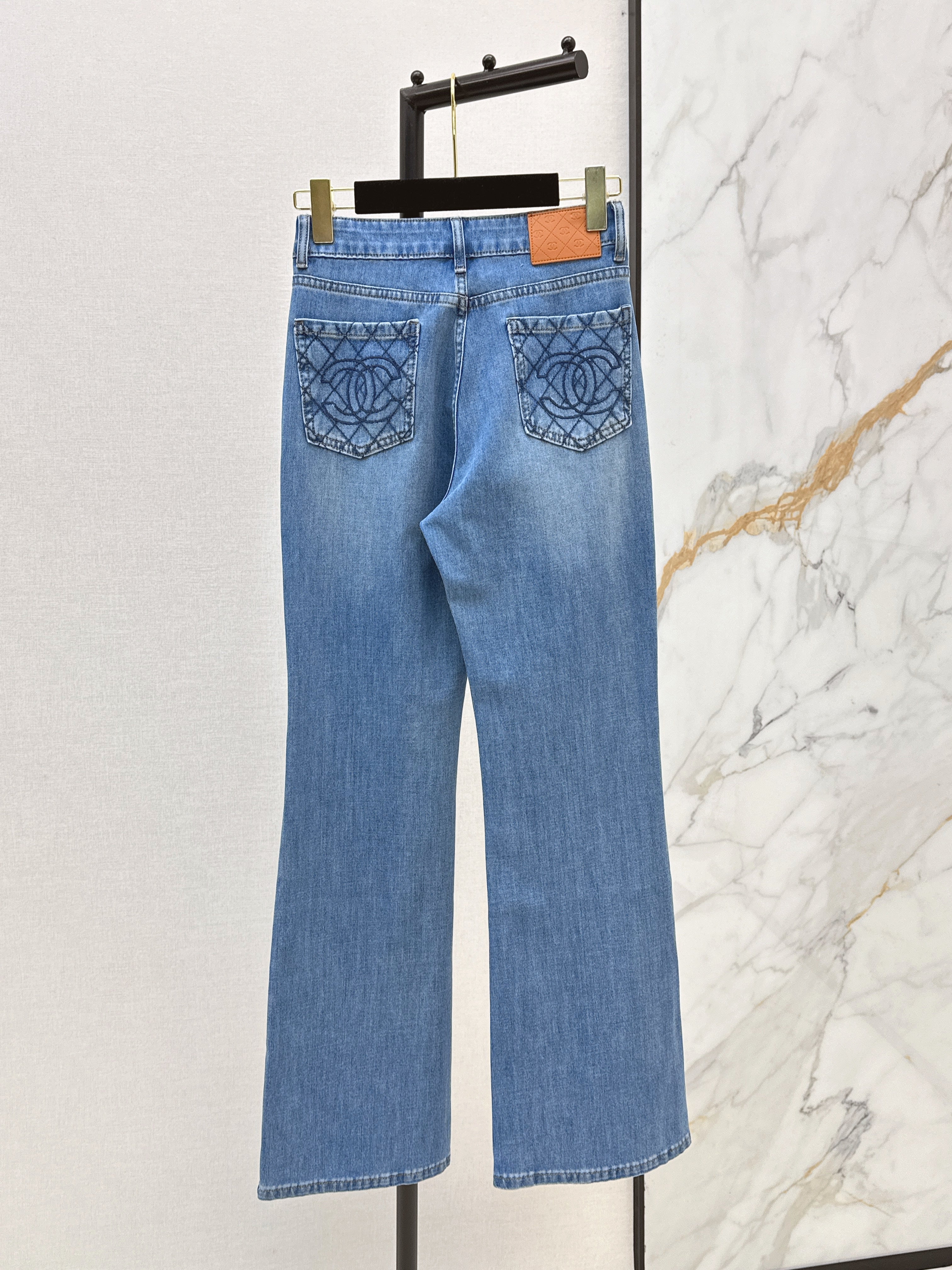 26SS Versatile Denim Jeans