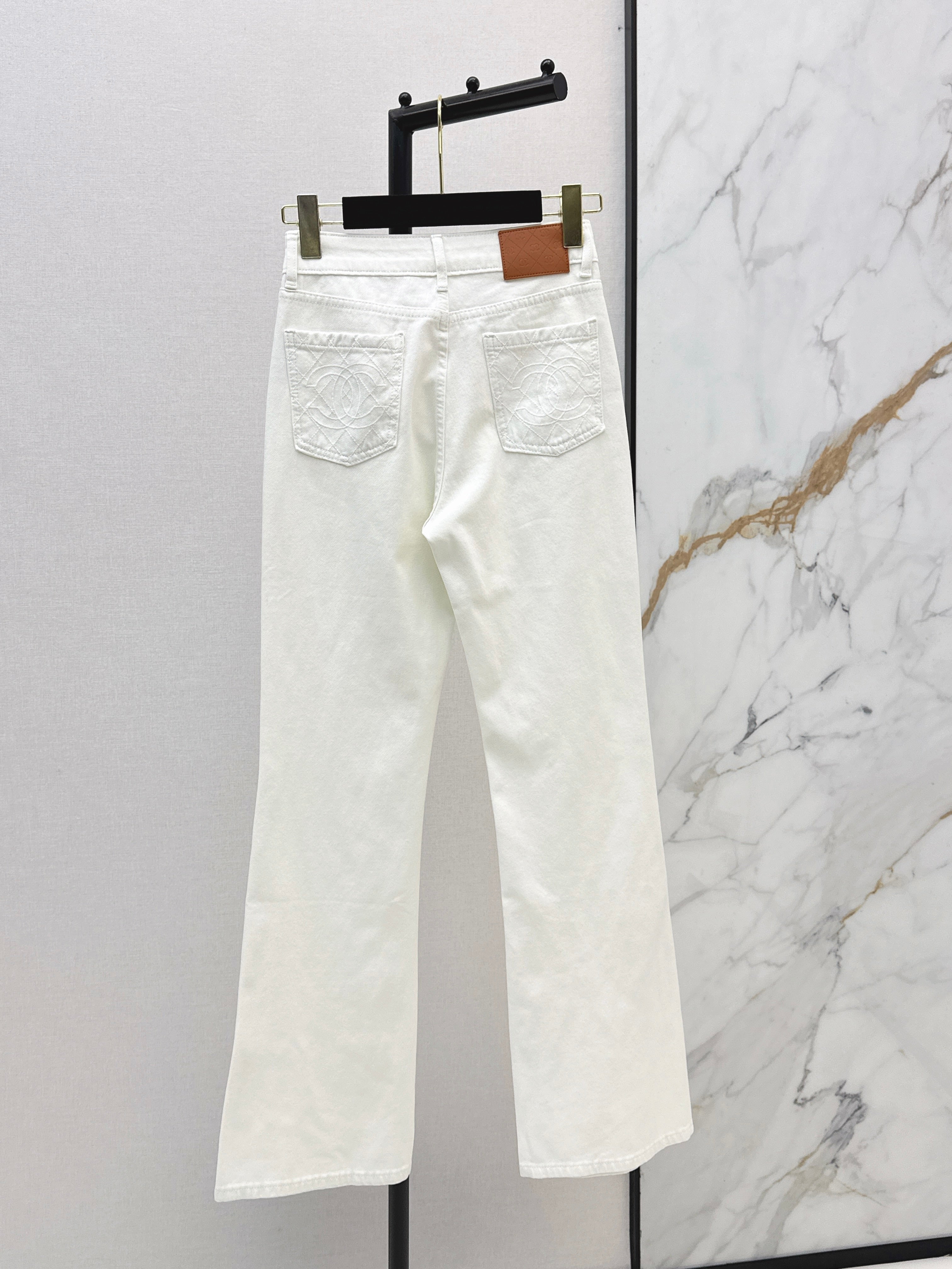 26SS Versatile Denim Jeans
