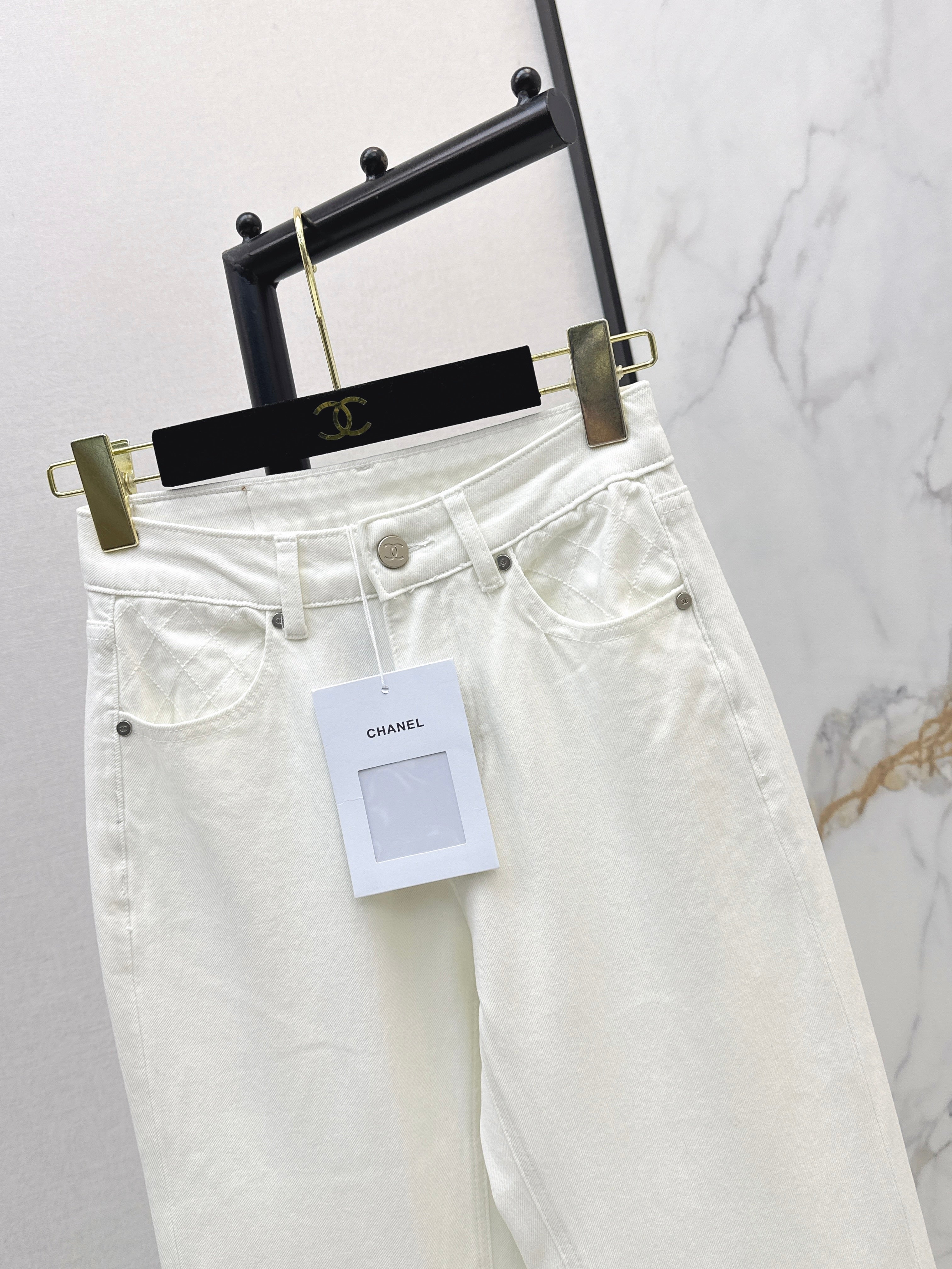 26SS Versatile Denim Jeans