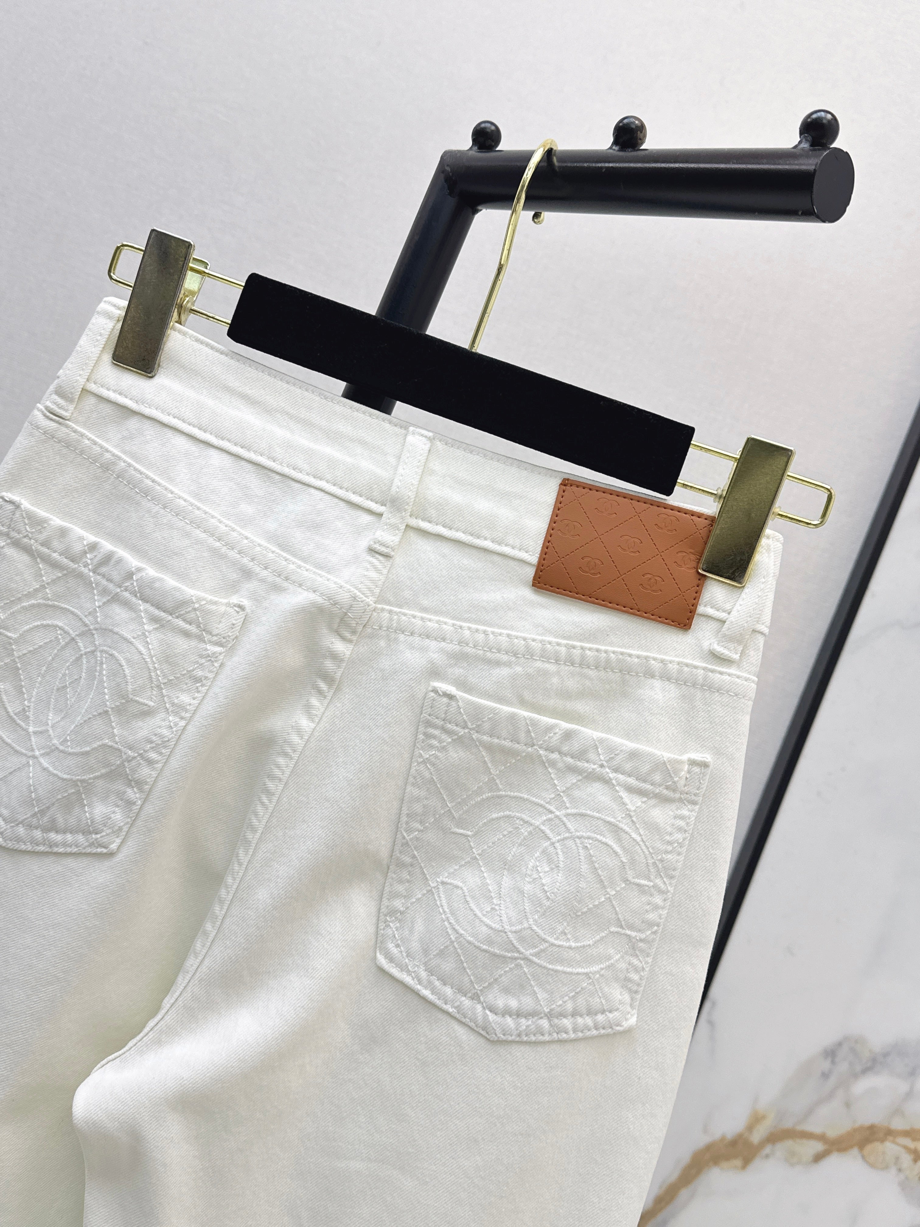26SS Versatile Denim Jeans