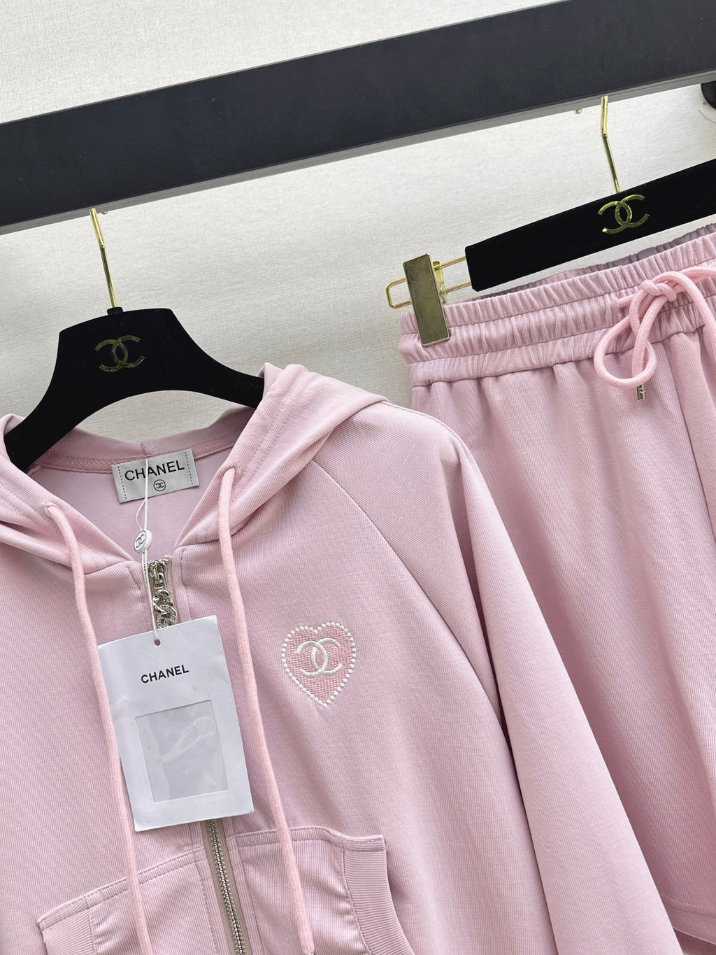 26SS Hooded Casual Jacket + Elastic-Waist Shorts