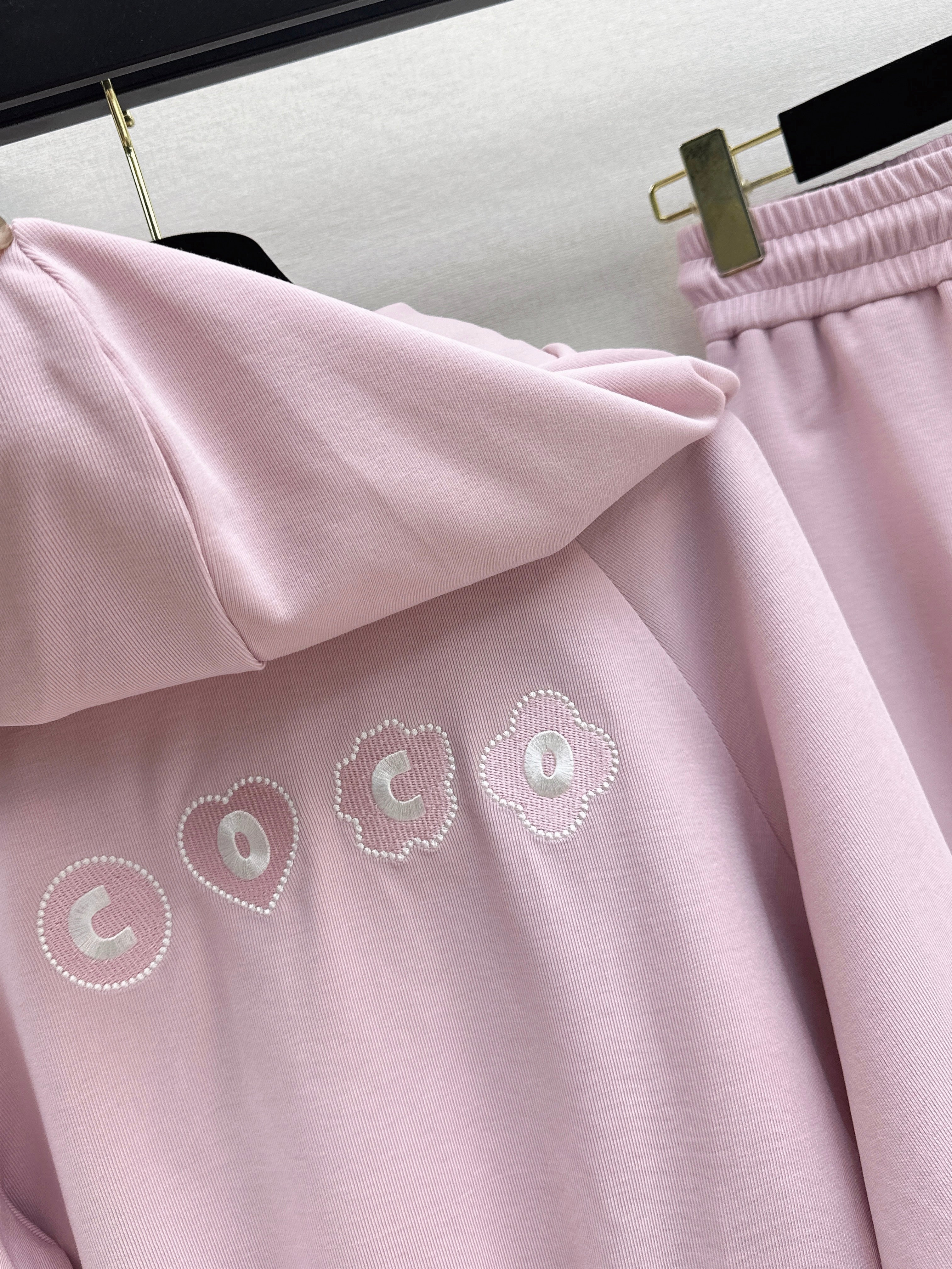 26SS Hooded Casual Jacket + Elastic-Waist Shorts