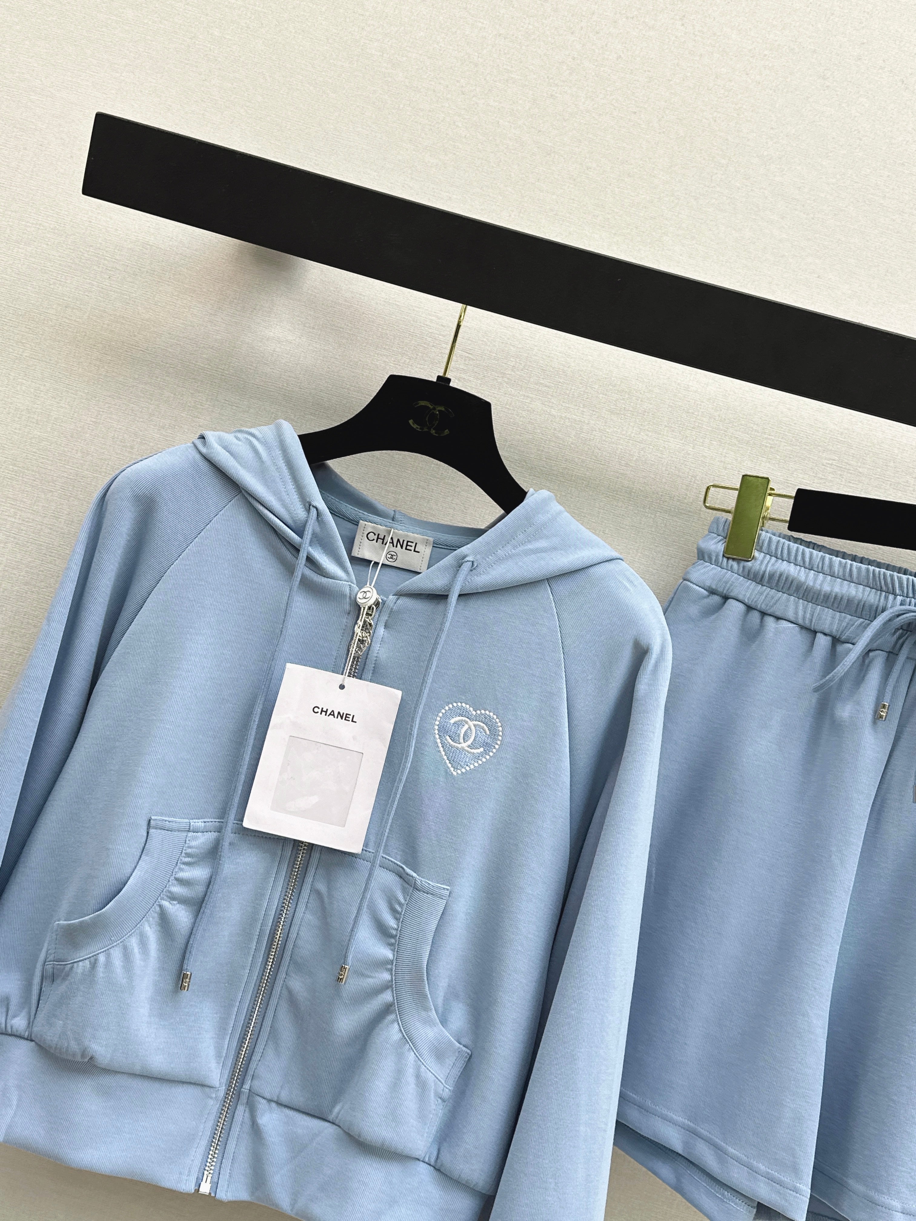 26SS Hooded Casual Jacket + Elastic-Waist Shorts