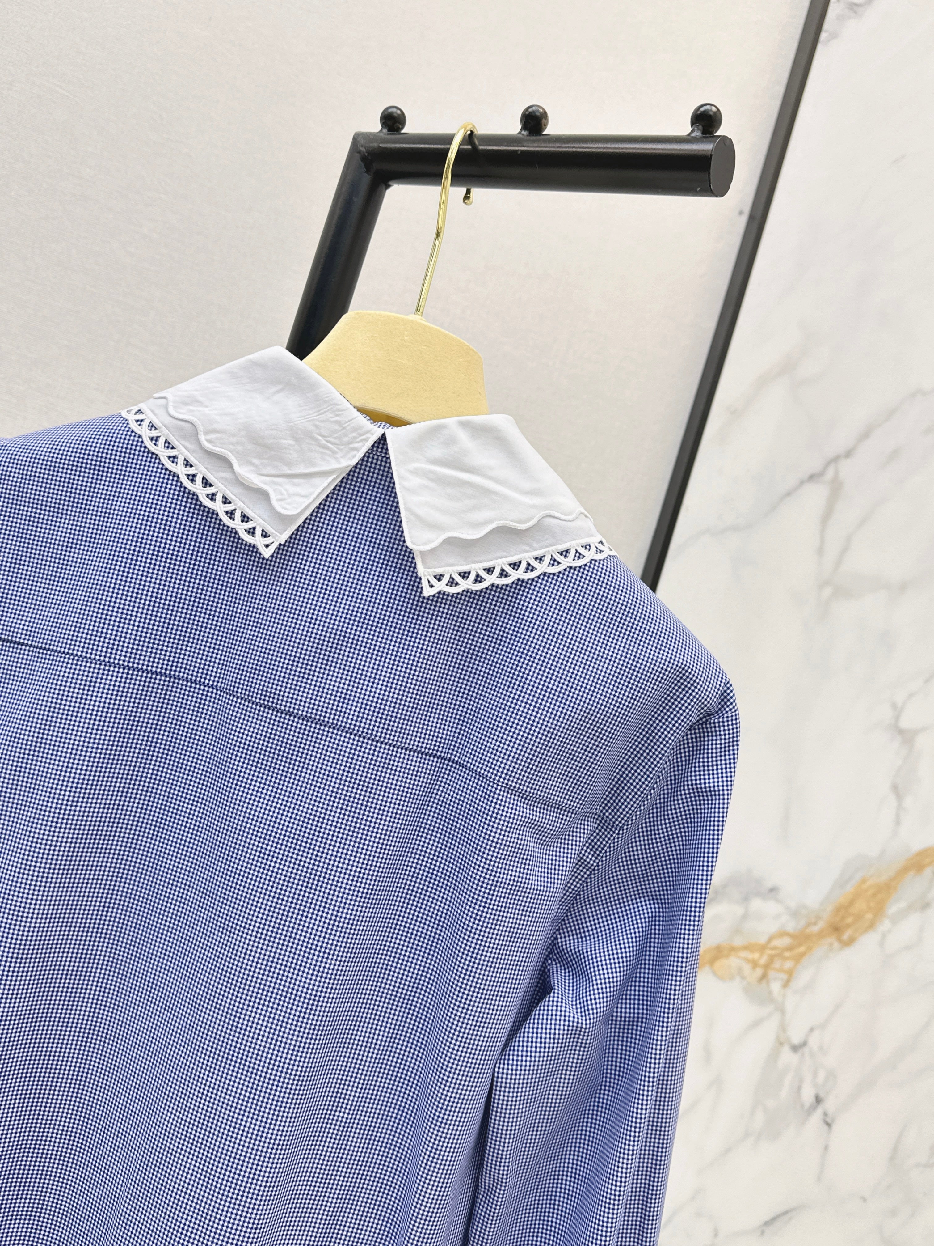 26SS Contrast-Collar Babydoll Shirt
