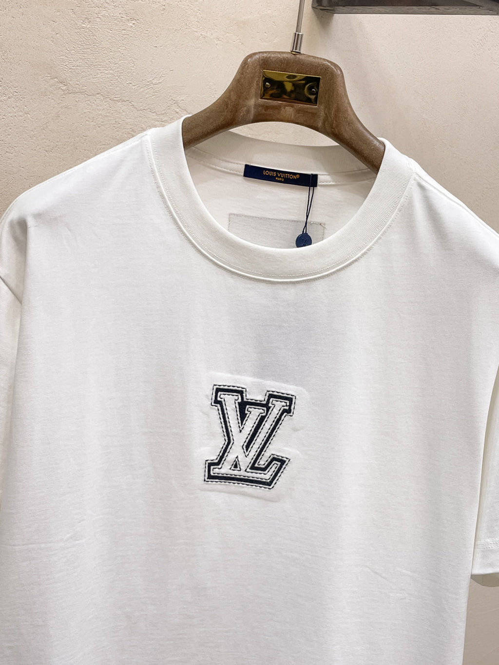 26 Spring/Summer Short-Sleeve Style