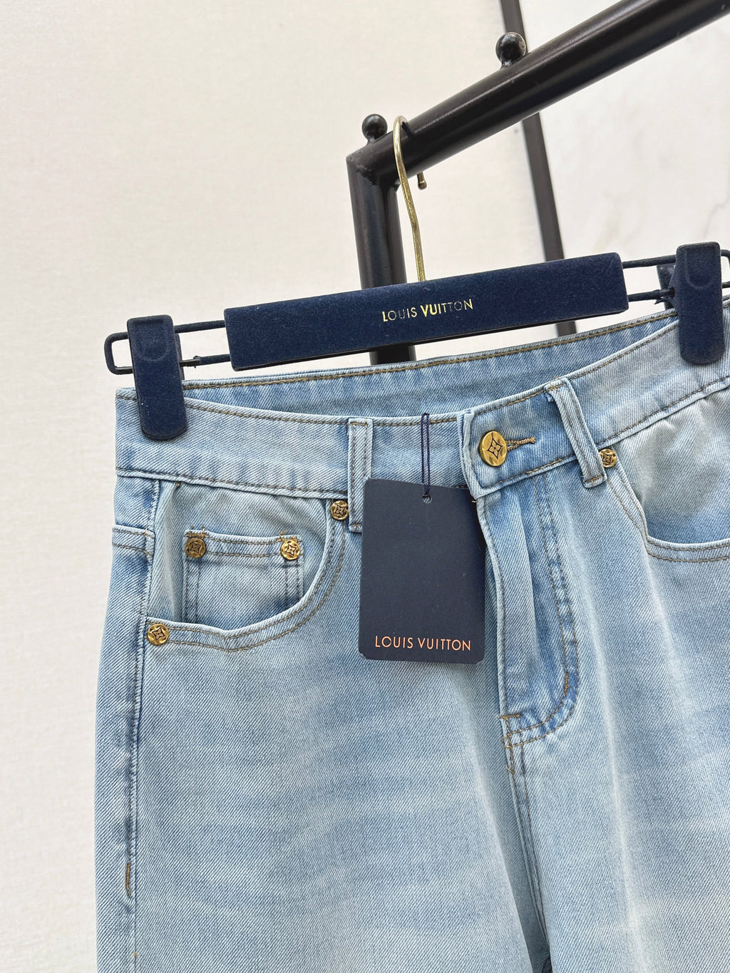 26SS — Straight-Leg Jeans