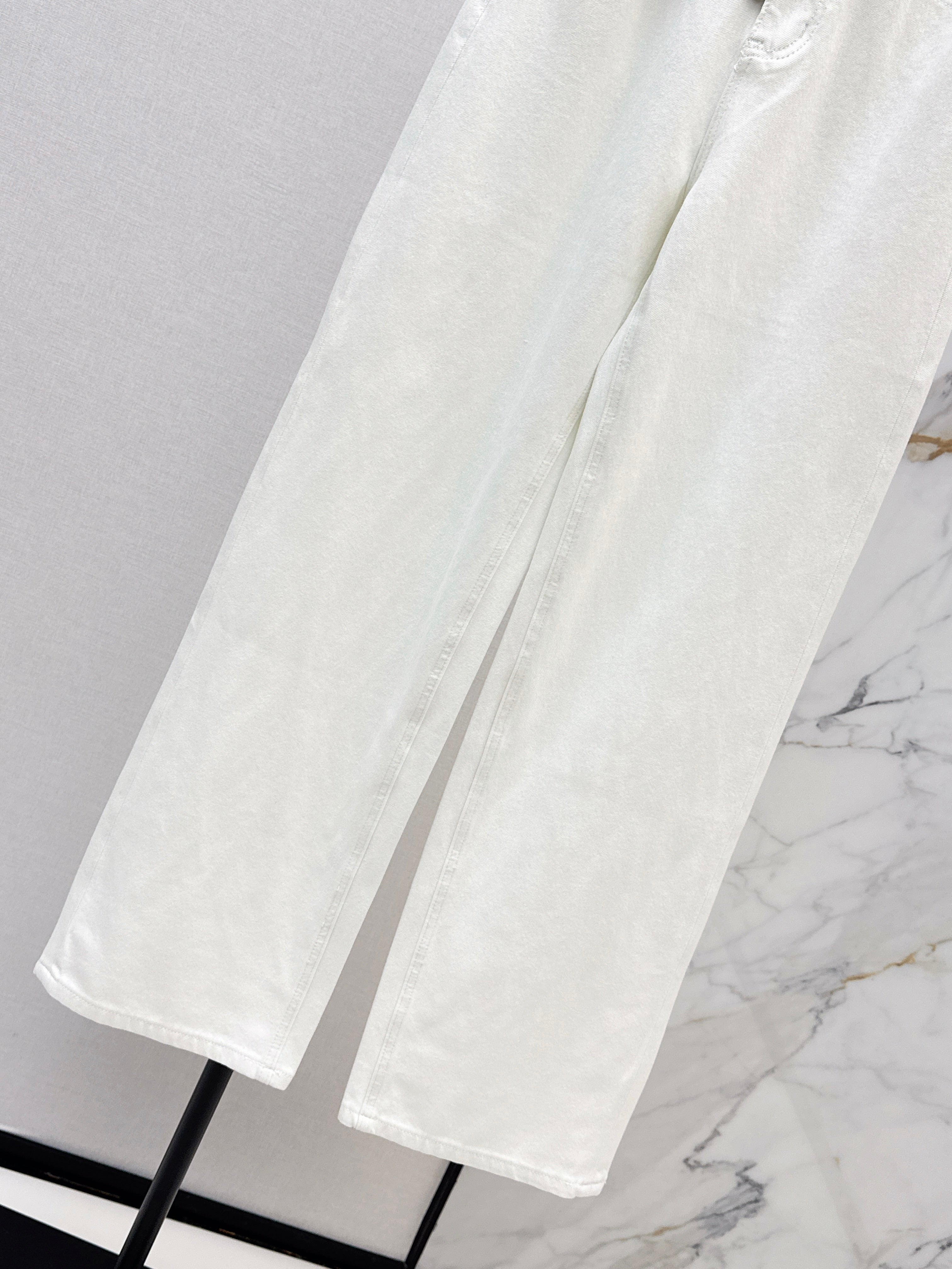 26SS — Straight-Leg Jeans