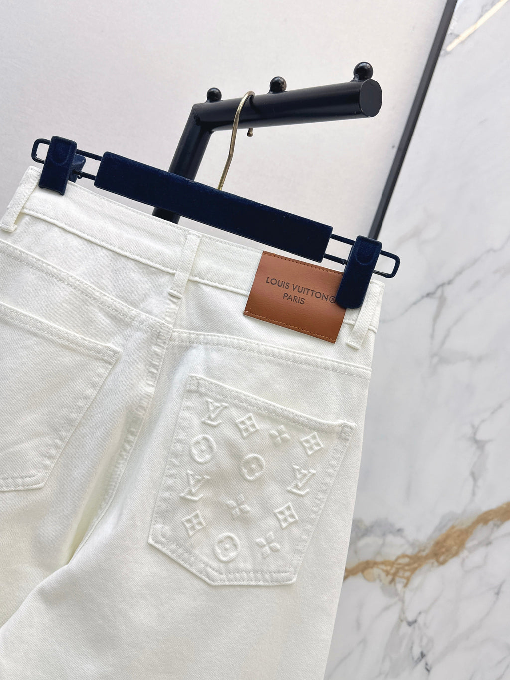 26SS — Straight-Leg Jeans
