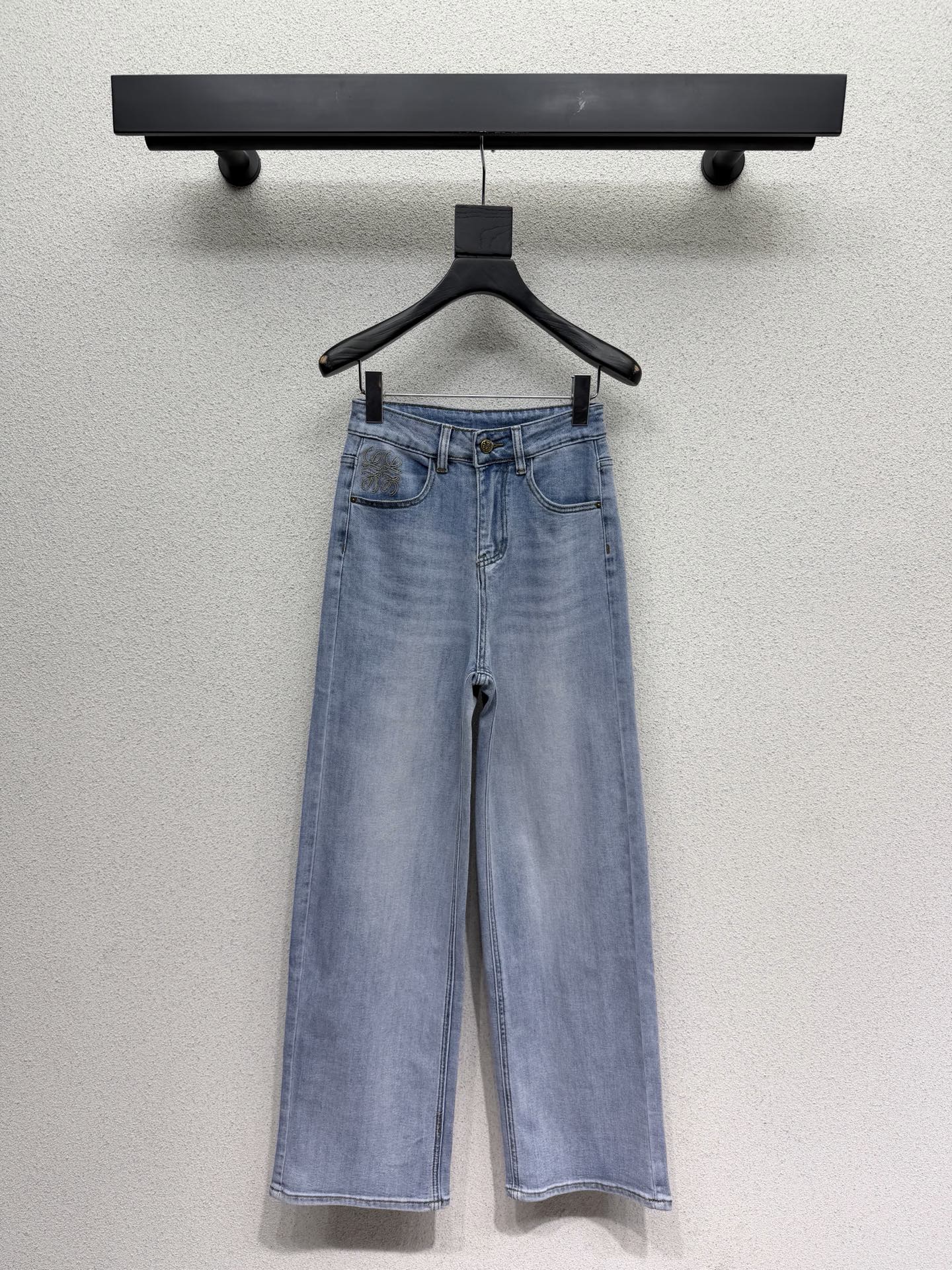 26Ss — Straight-Leg Wide-Fit Denim Trousers