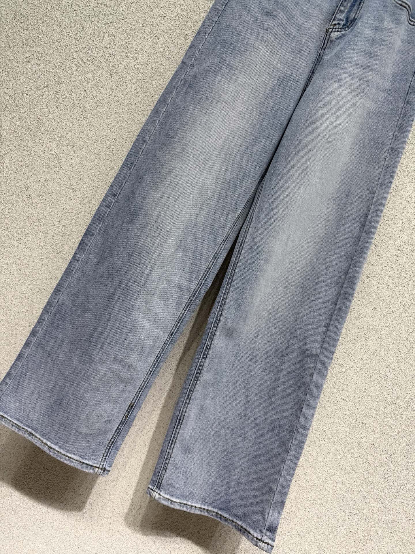 26Ss — Straight-Leg Wide-Fit Denim Trousers