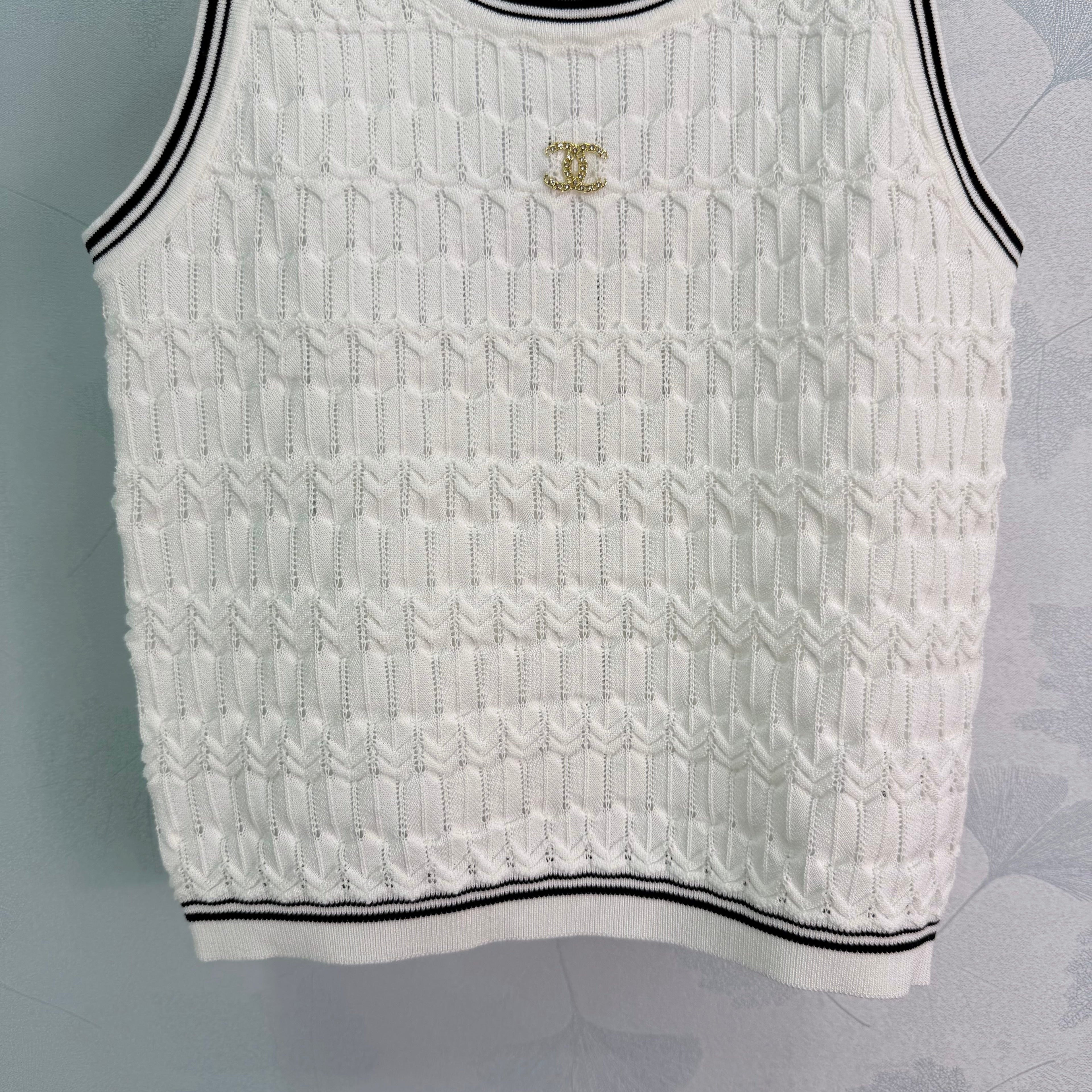 26SS — New Knitted Vest
