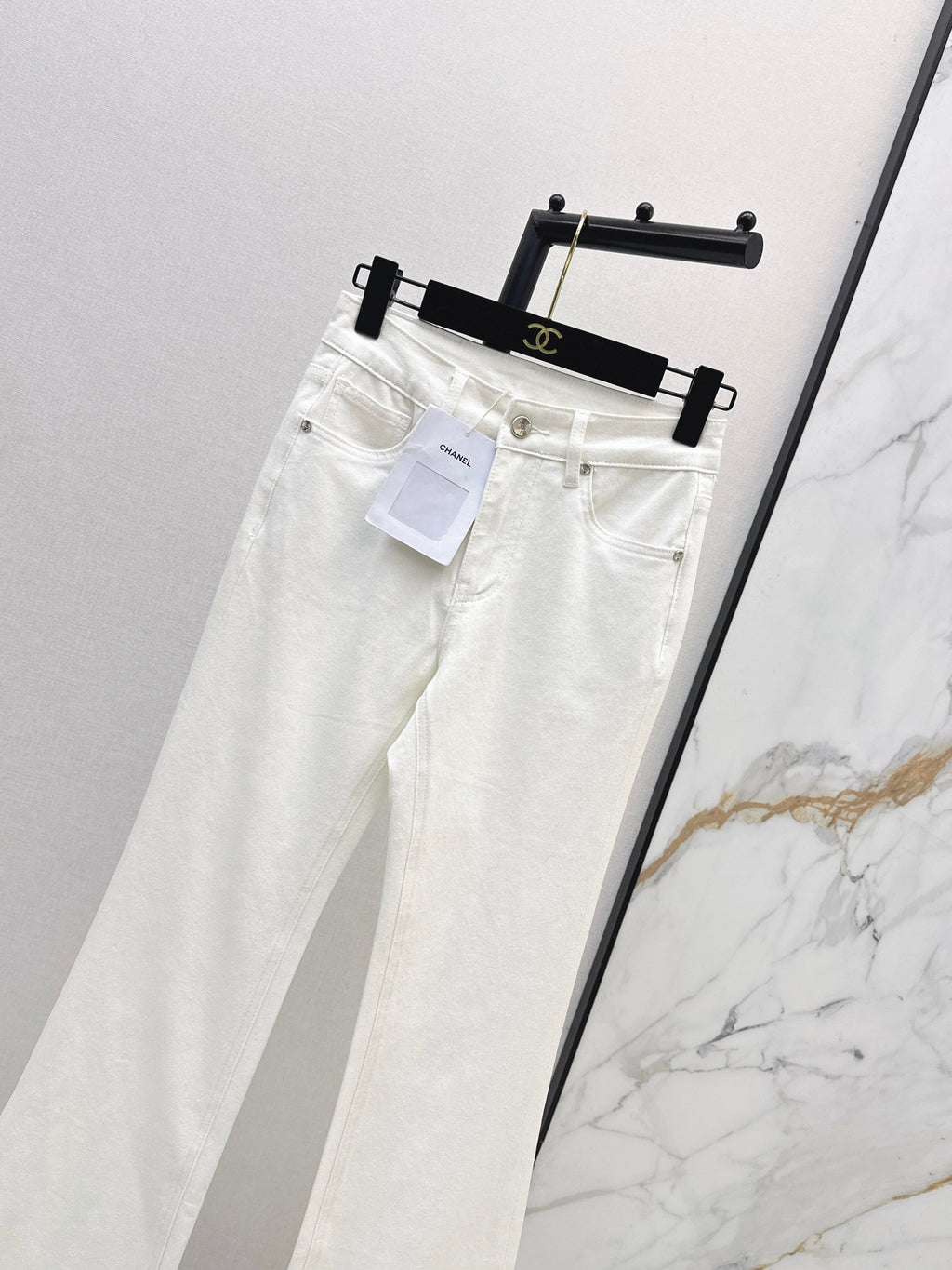 26SS — New Slim Fit Flare Jeans