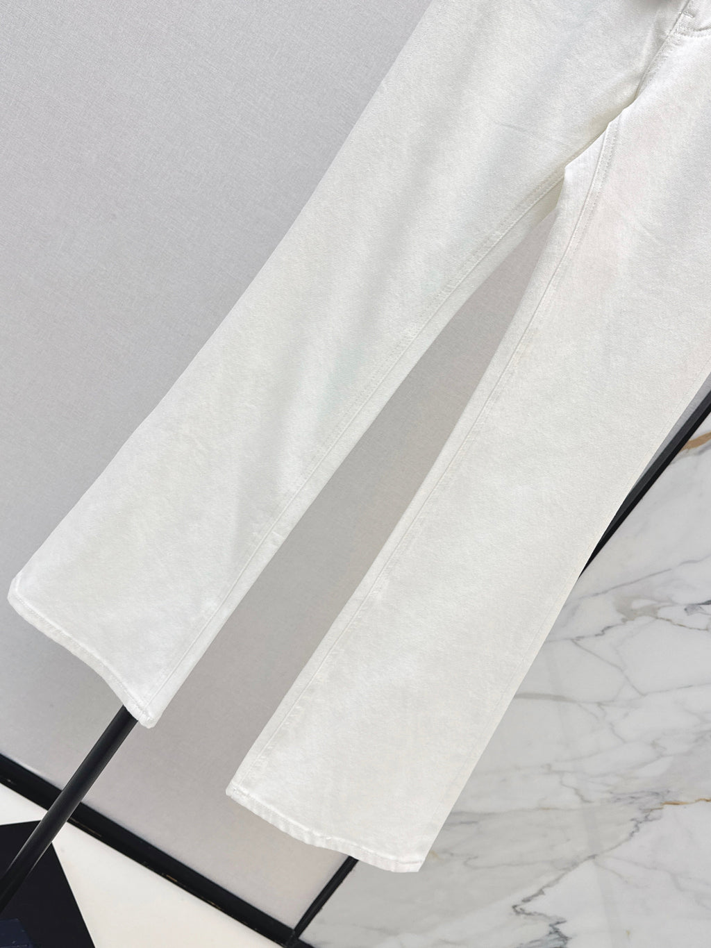 26SS — New Slim Fit Flare Jeans