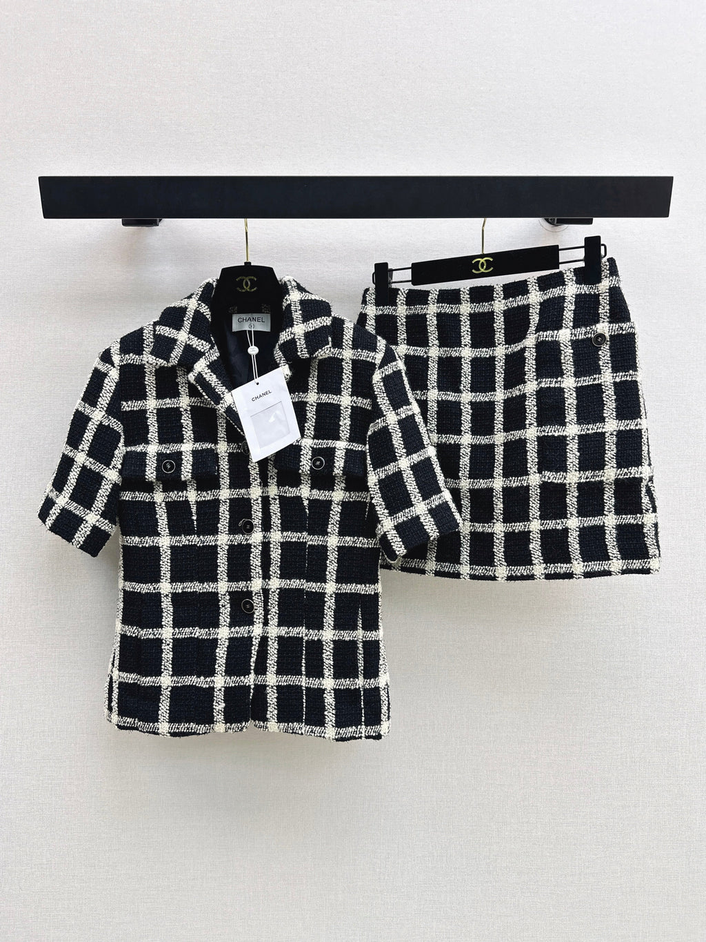 26SS — A luxurious and exquisite woven suit from the runway.