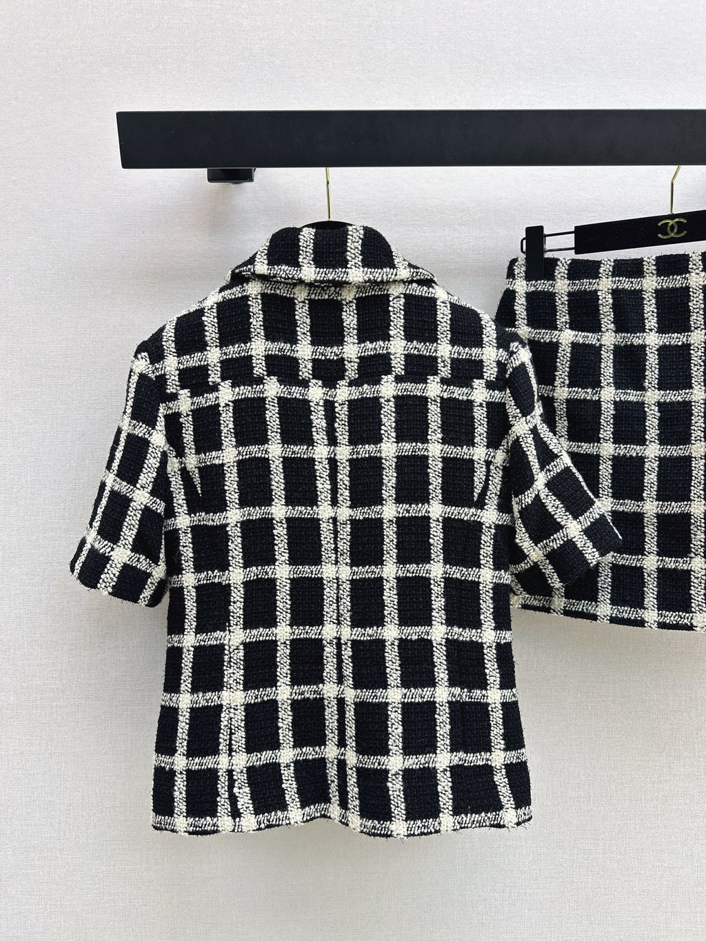 26SS — A luxurious and exquisite woven suit from the runway.