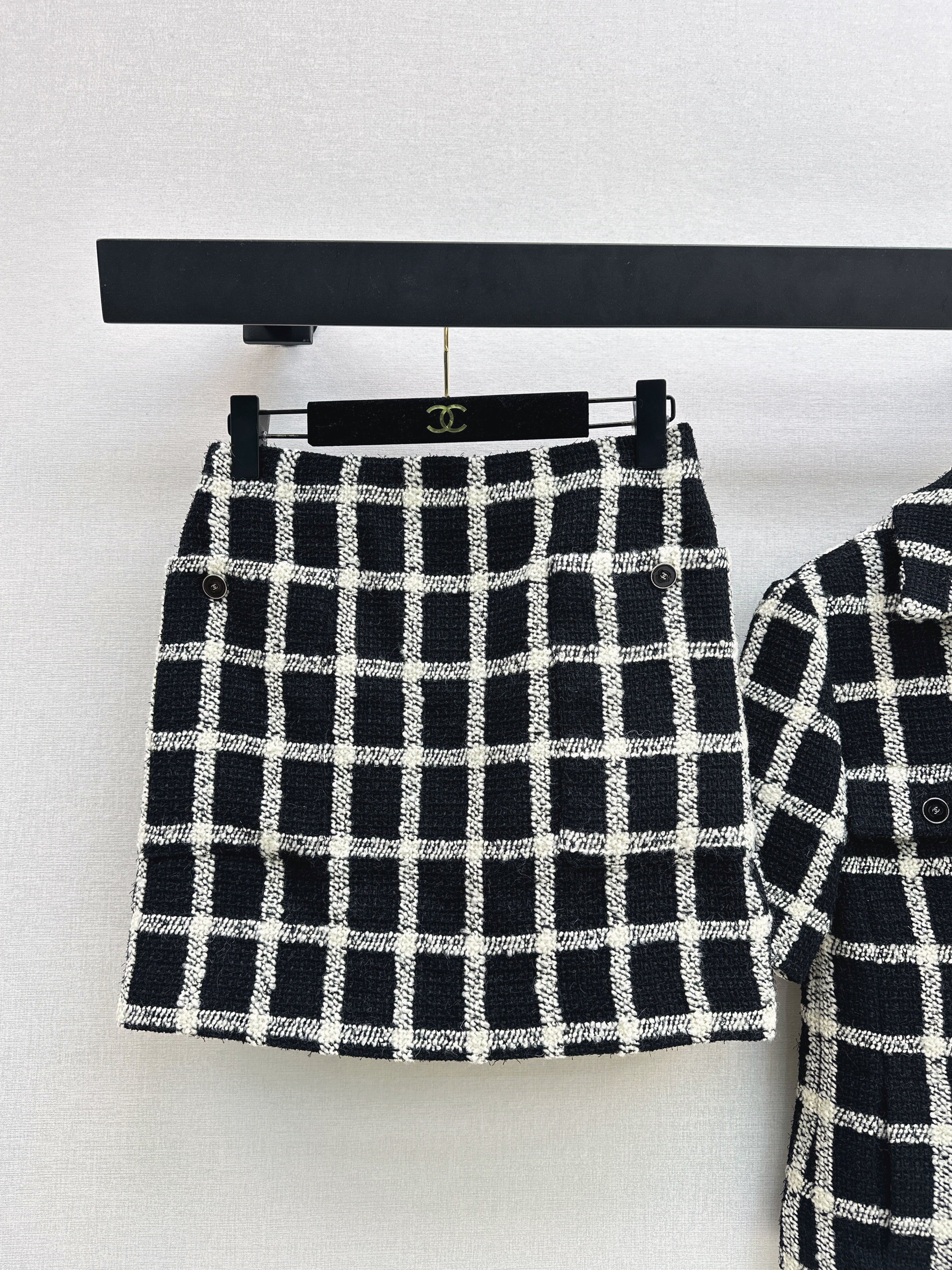 26SS — A luxurious and exquisite woven suit from the runway.