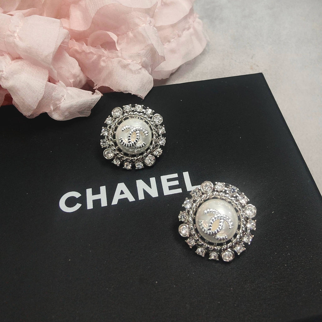 Sunflower Crystal Pearl Letter Earrings