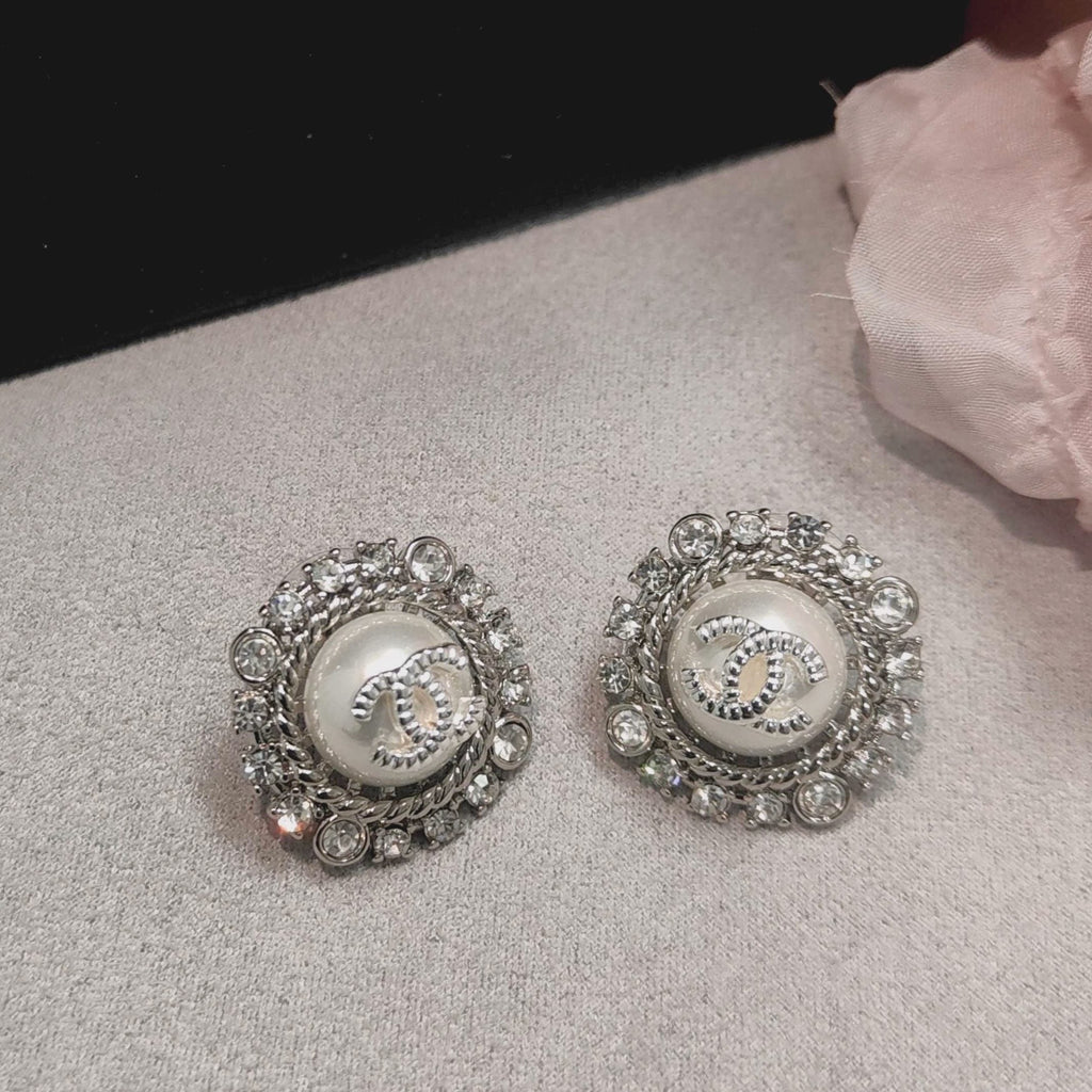 Sunflower Crystal Pearl Letter Earrings