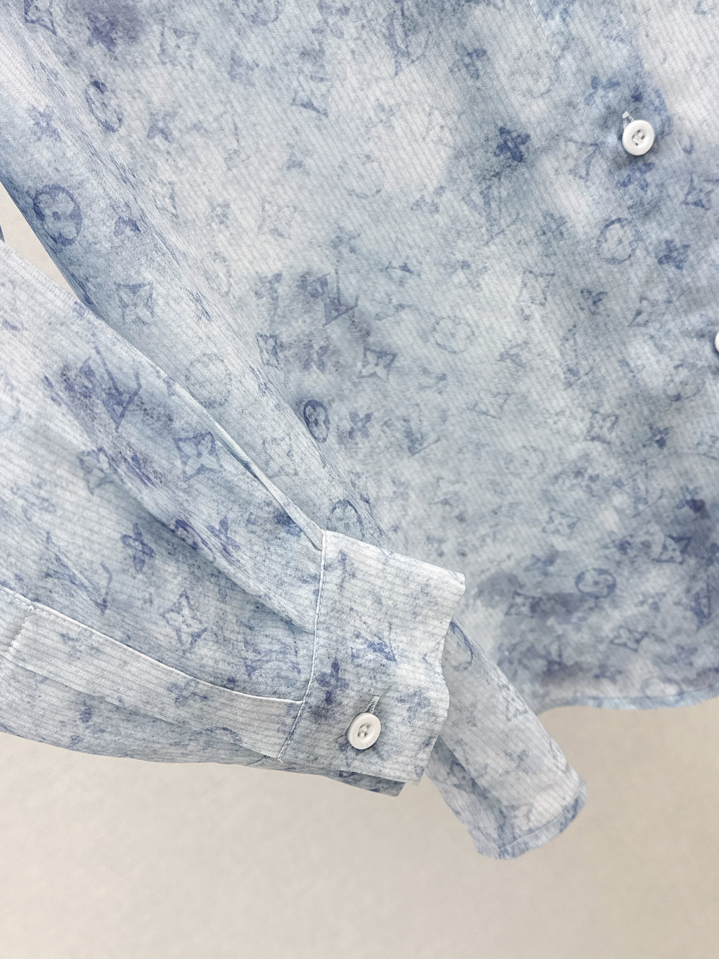 26SS — New Gradient-Print Matching Set