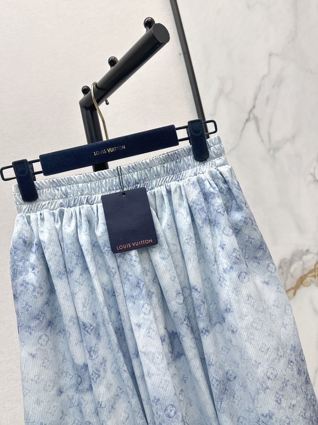 26SS — New Gradient-Print Matching Set