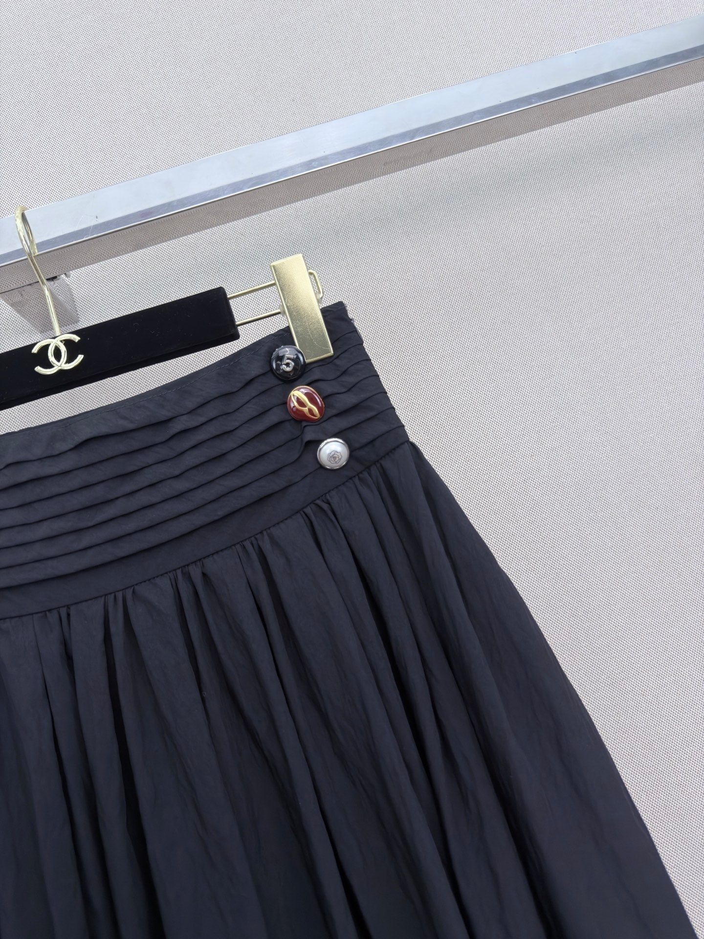 26SS New Arrival: High-Waisted Skirt