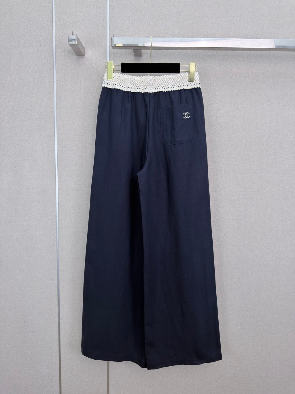 26SS New Arrival: Wide-Leg Trousers with Contrast-Color Waist Design