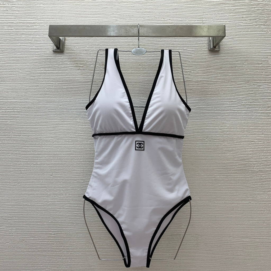 3D Logo Color-Block Trim Deep V-Neck One-Piece Swimsuit
