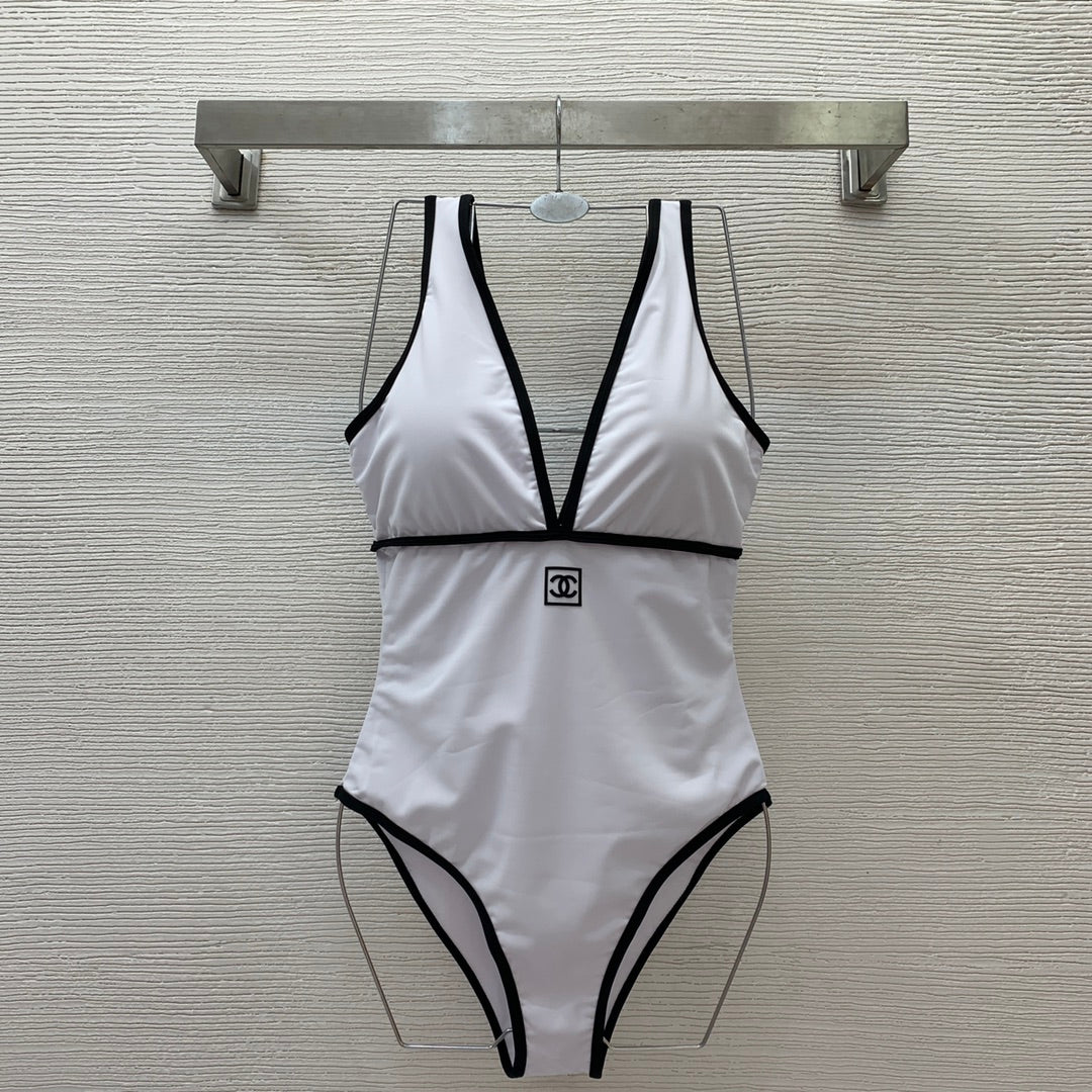 3D Logo Color-Block Trim Deep V-Neck One-Piece Swimsuit