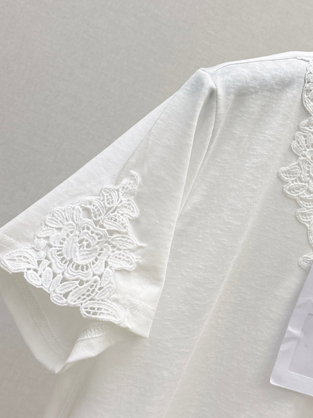 26SS — New Lace-Paneled Back T-Shirt
